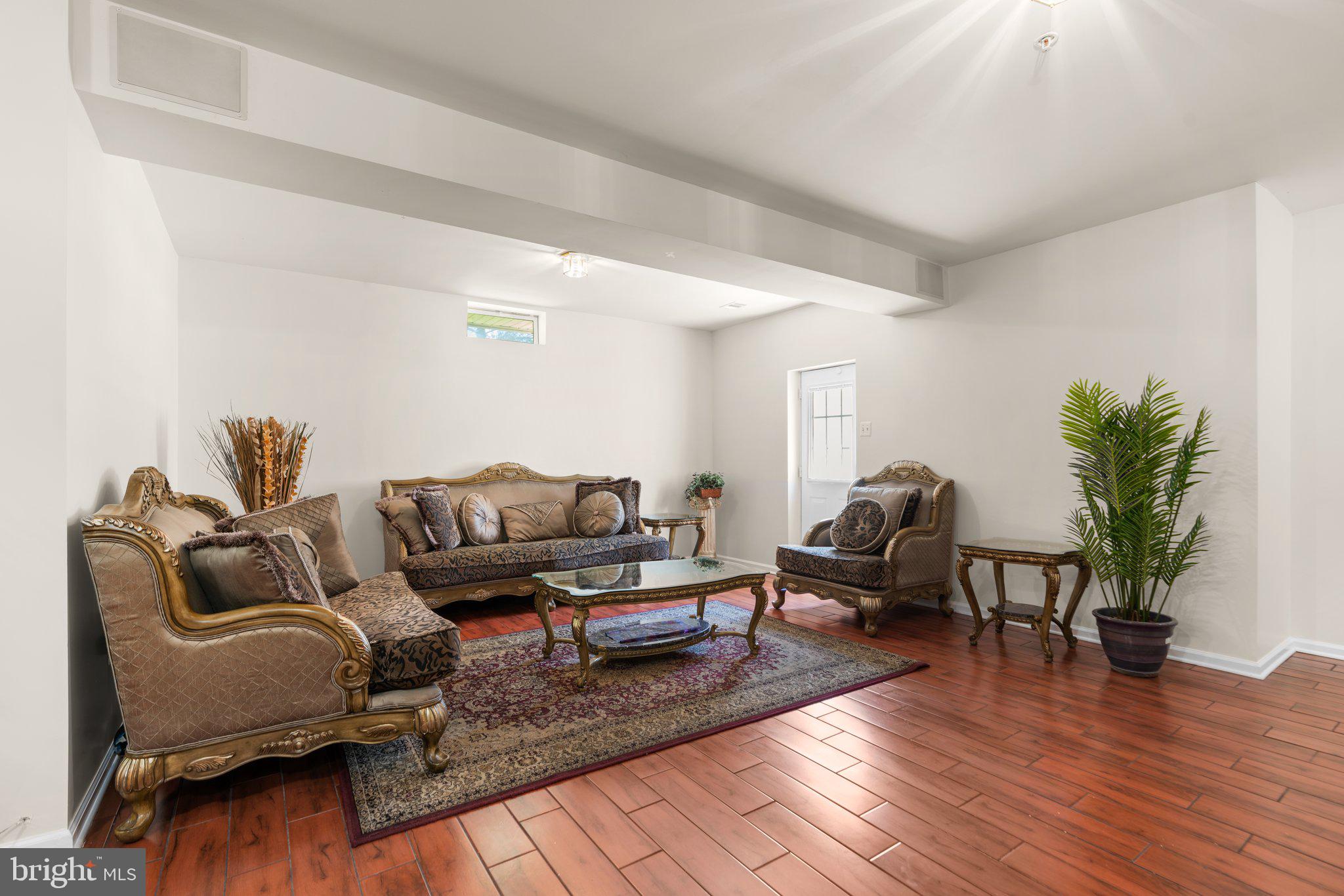 Real estate listing preview #43