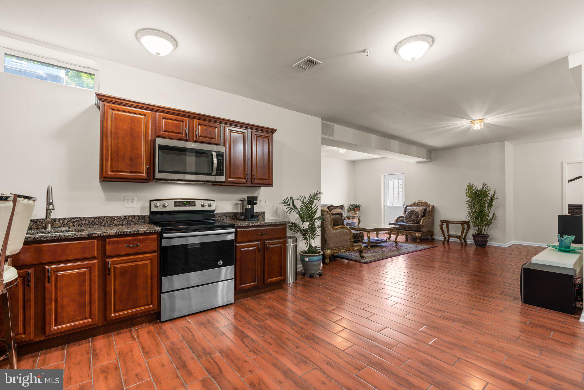 Real estate listing preview #47