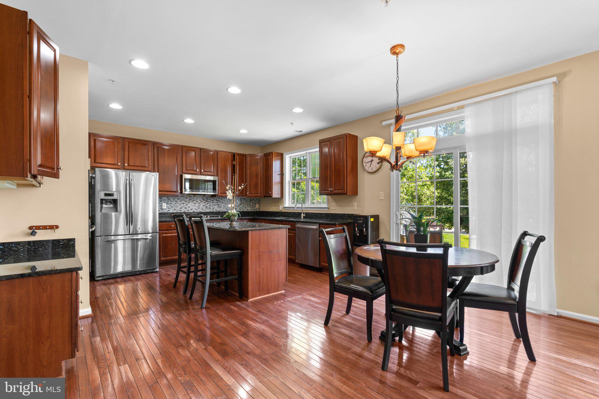 Real estate listing preview #17