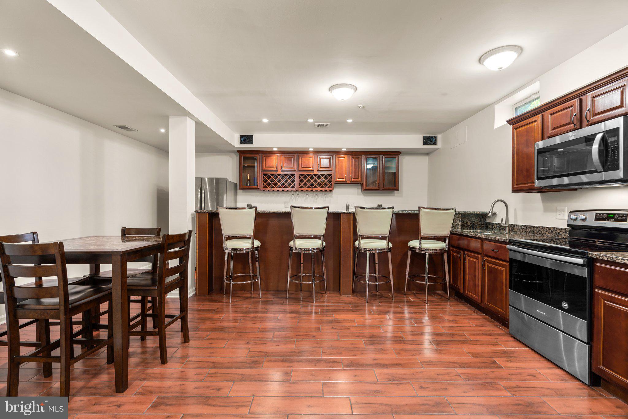 Real estate listing preview #48