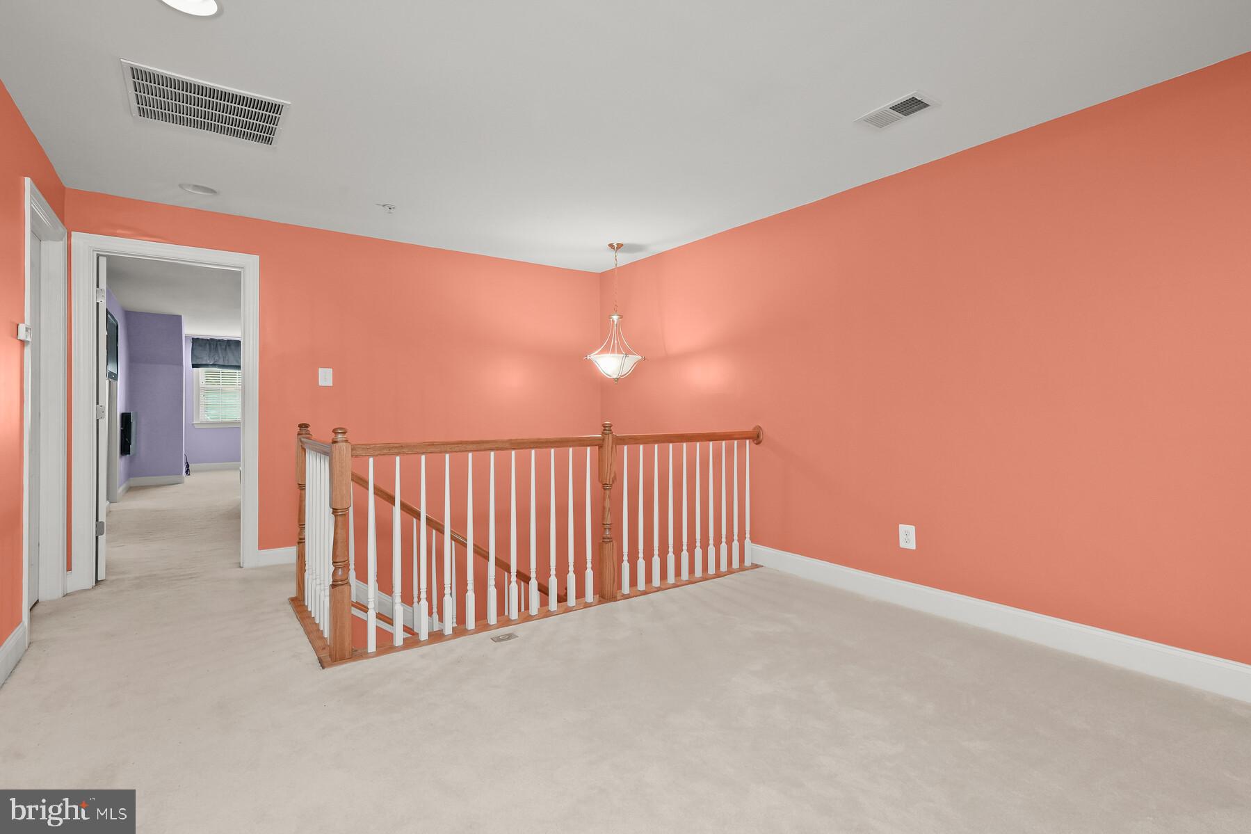 Real estate listing preview #19