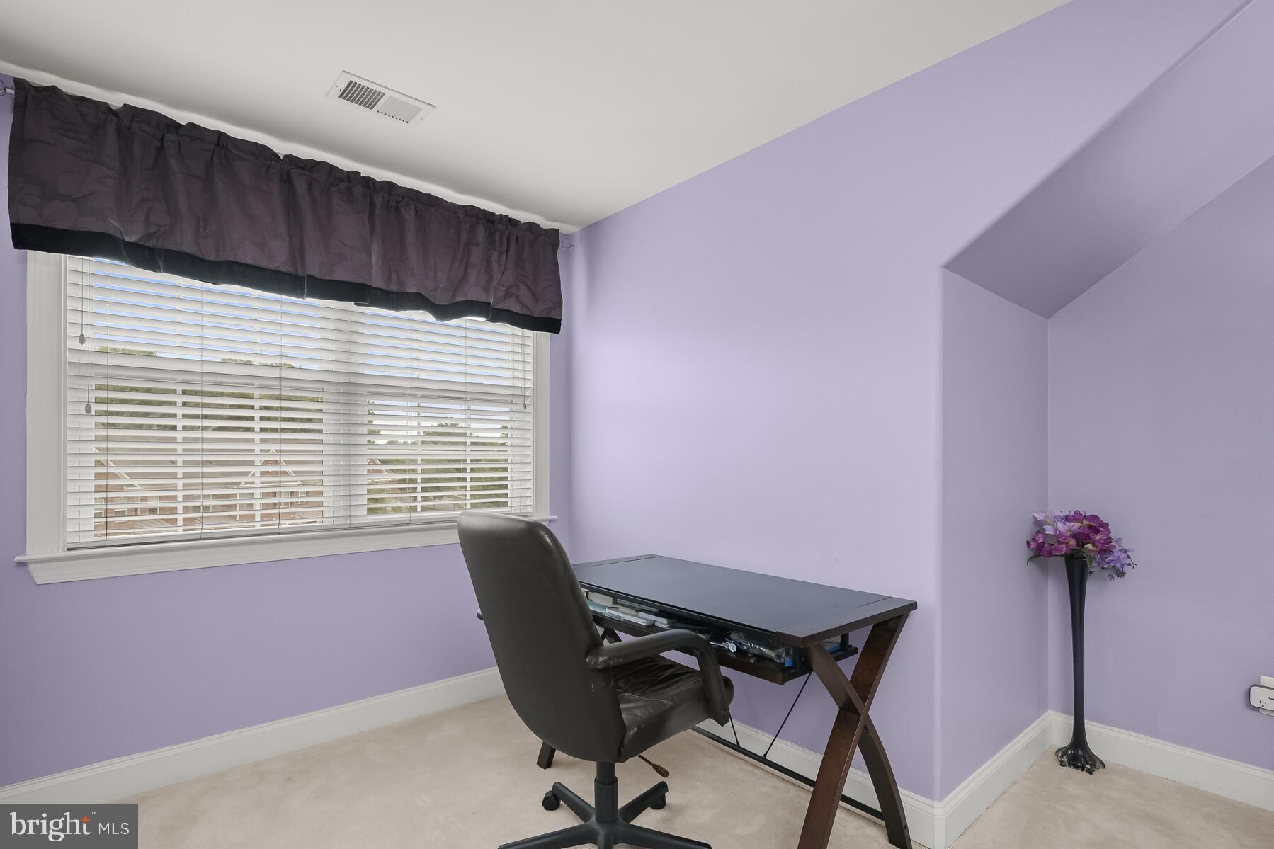 Real estate listing preview #22