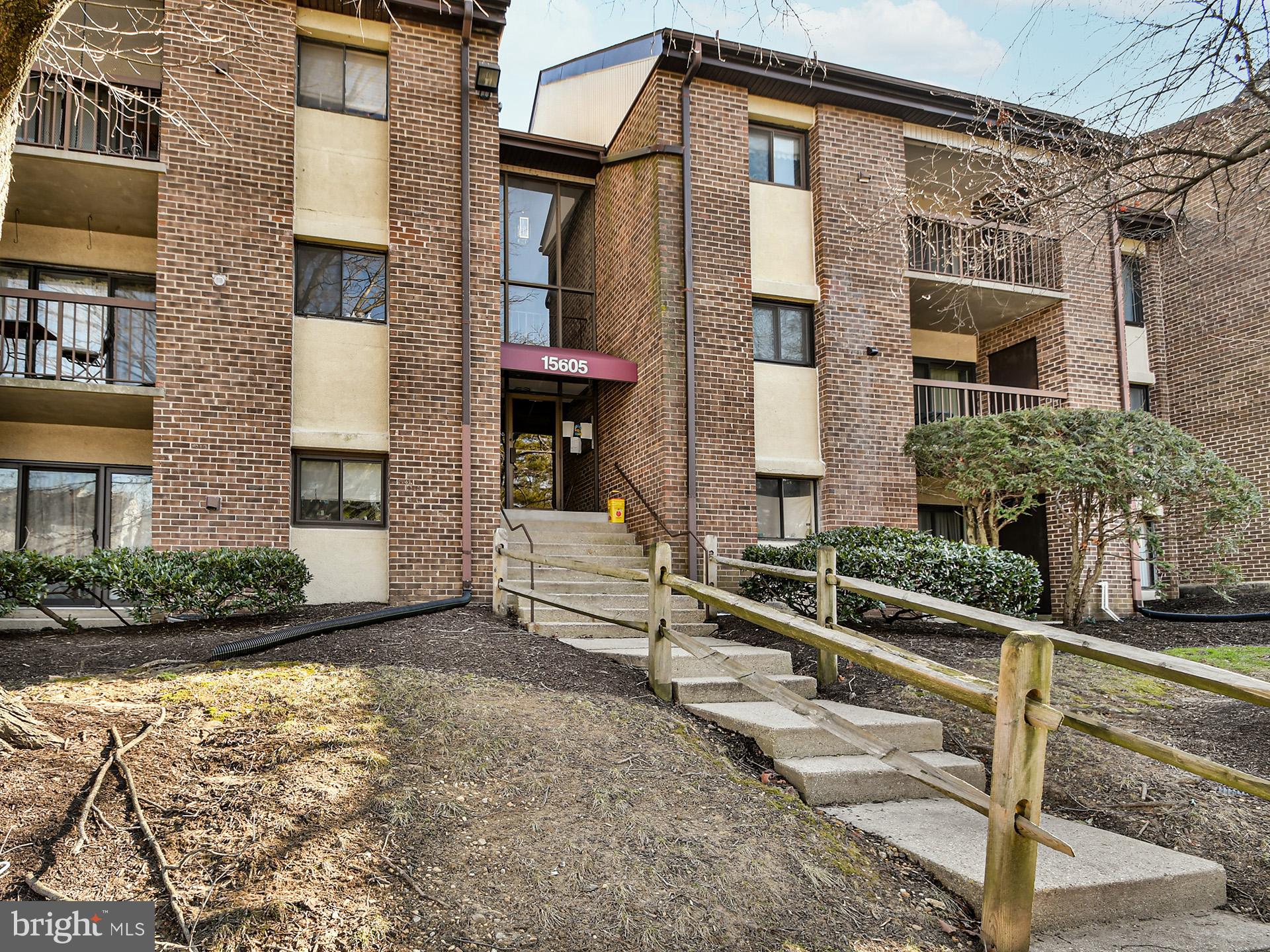 Real estate listing preview #1