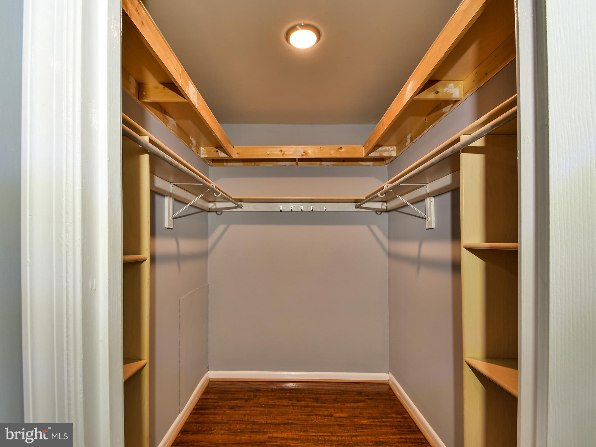 Real estate listing preview #16