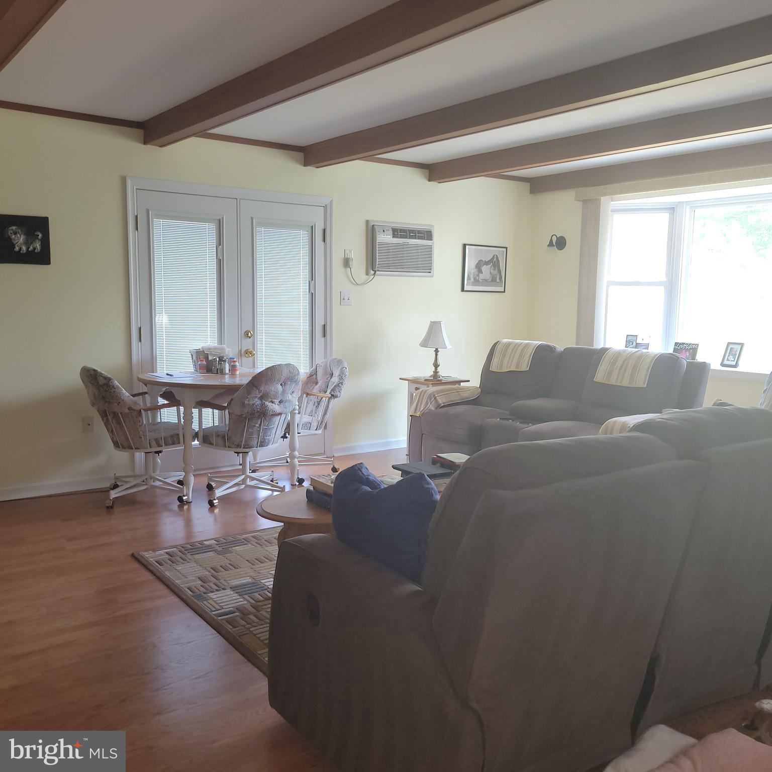 Real estate listing preview #14