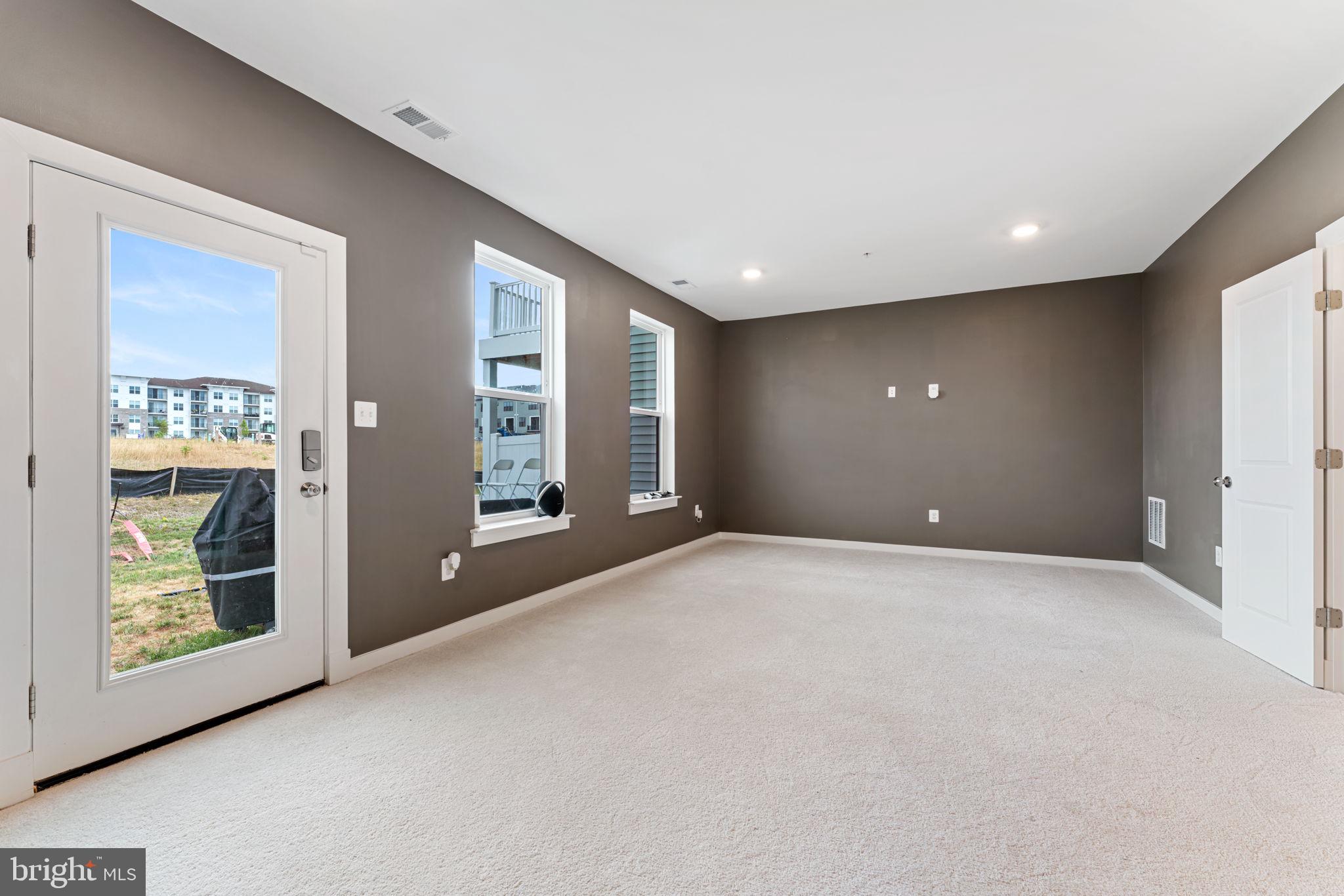 Real estate listing preview #23