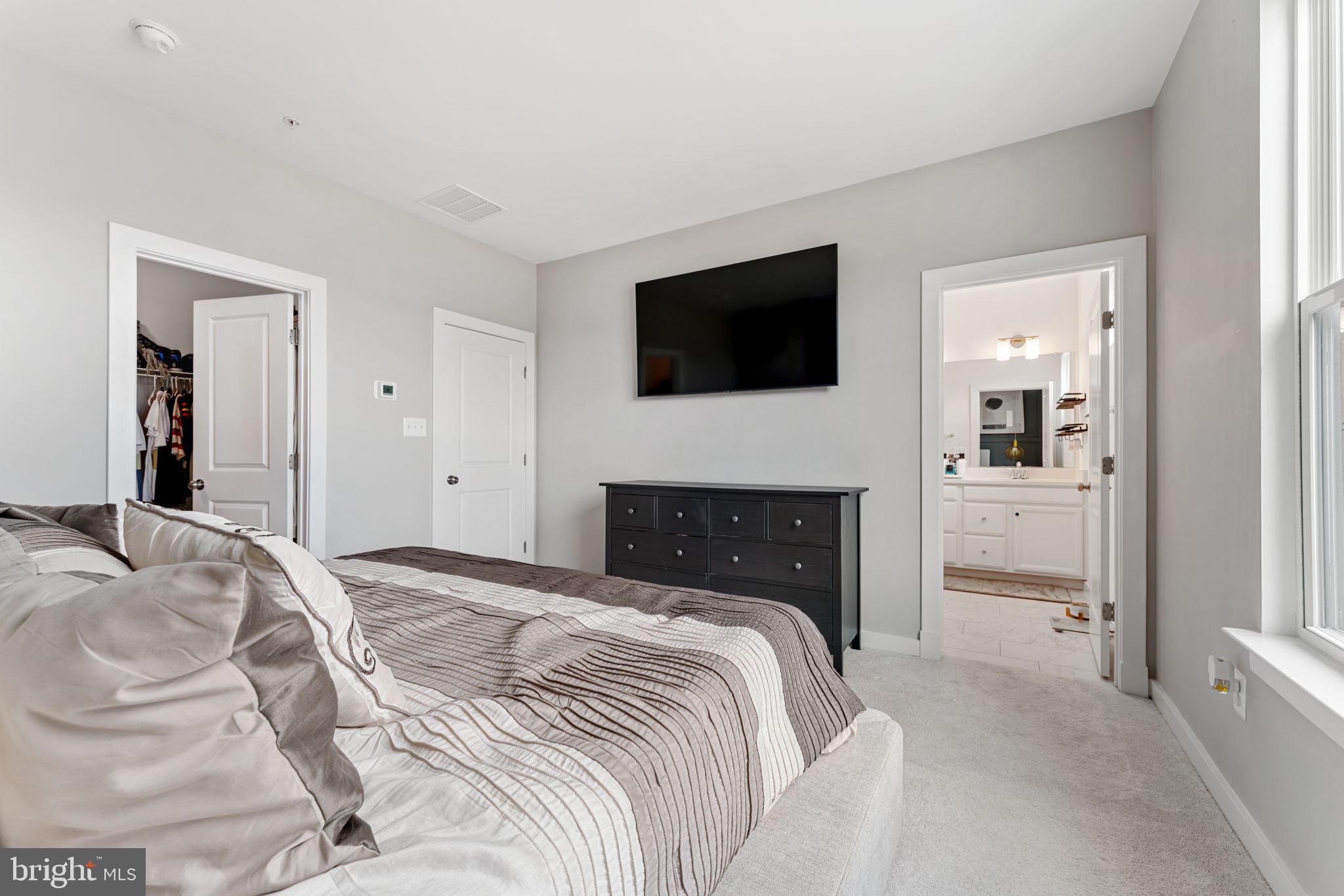 Real estate listing preview #19