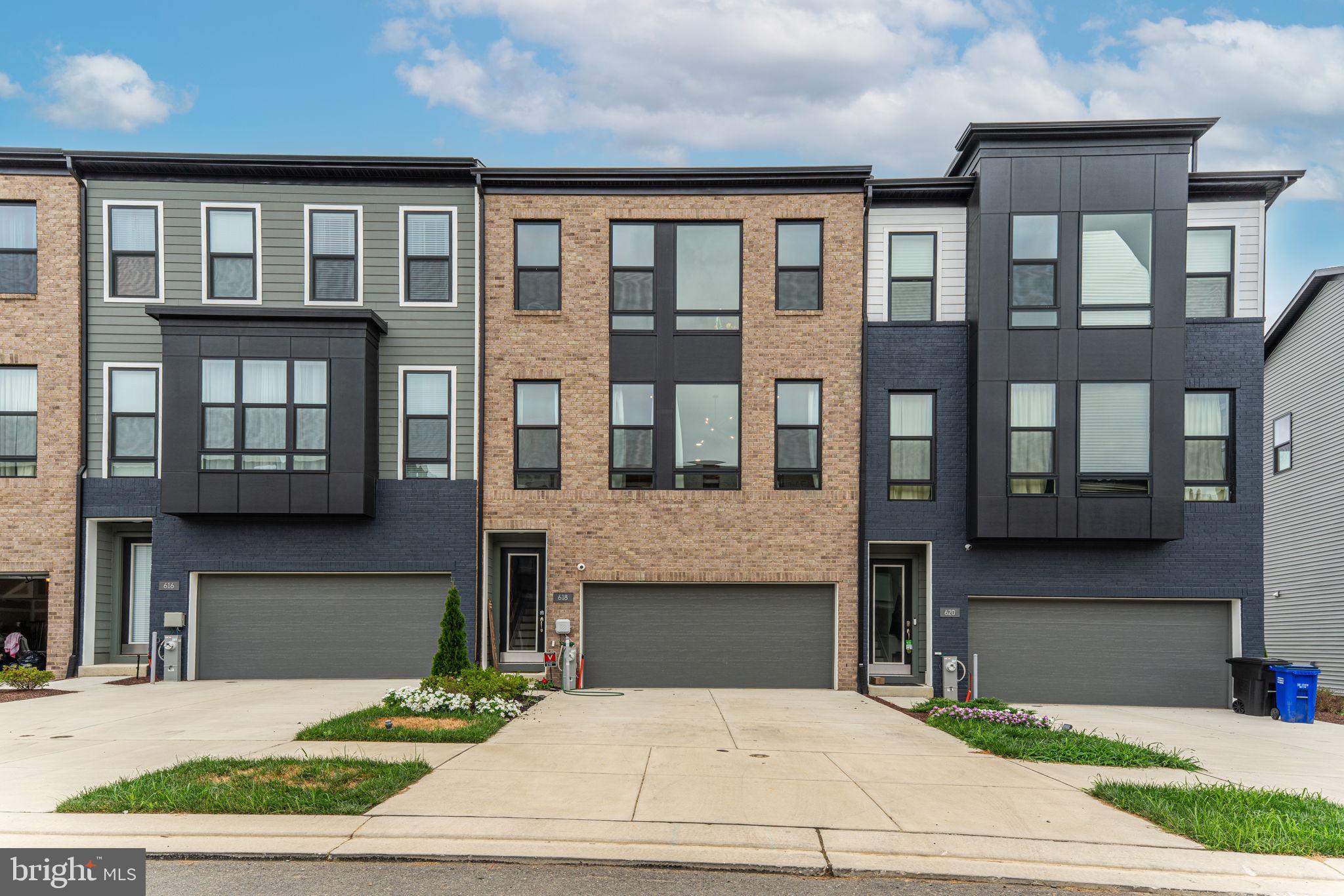 Real estate listing preview #1