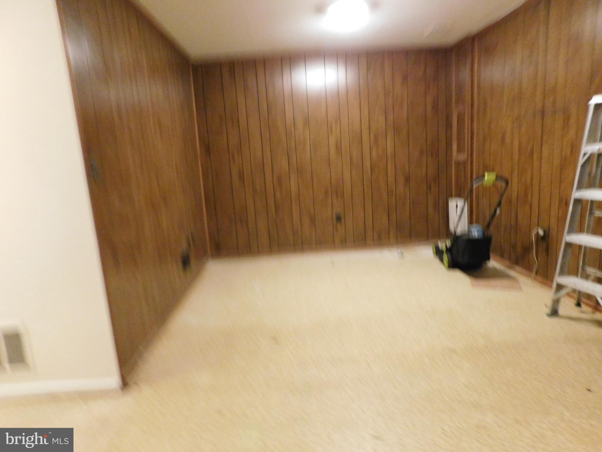 Real estate listing preview #6