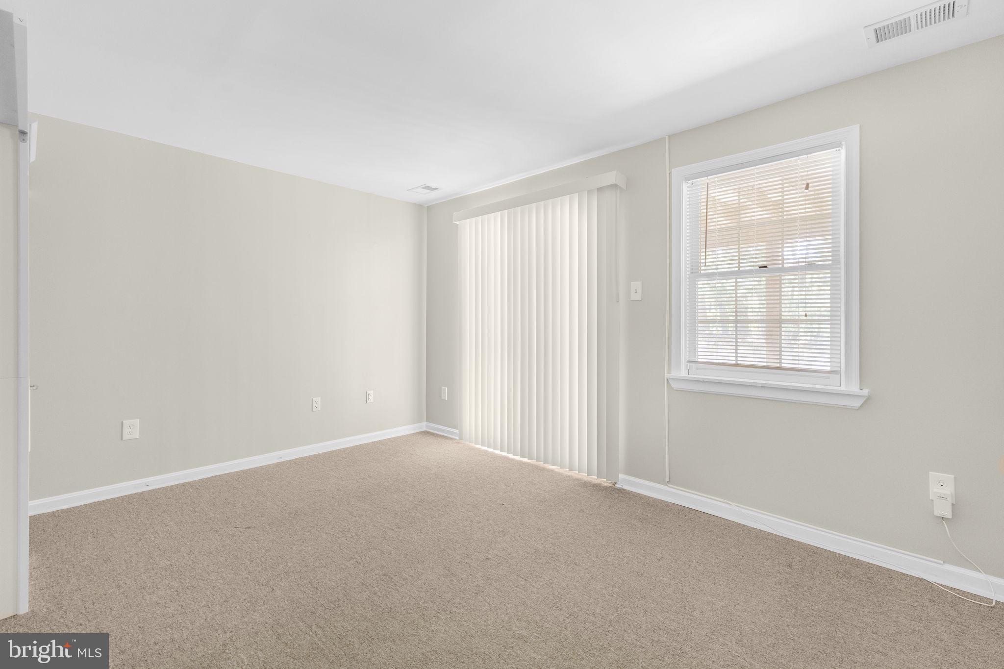 Real estate listing preview #32