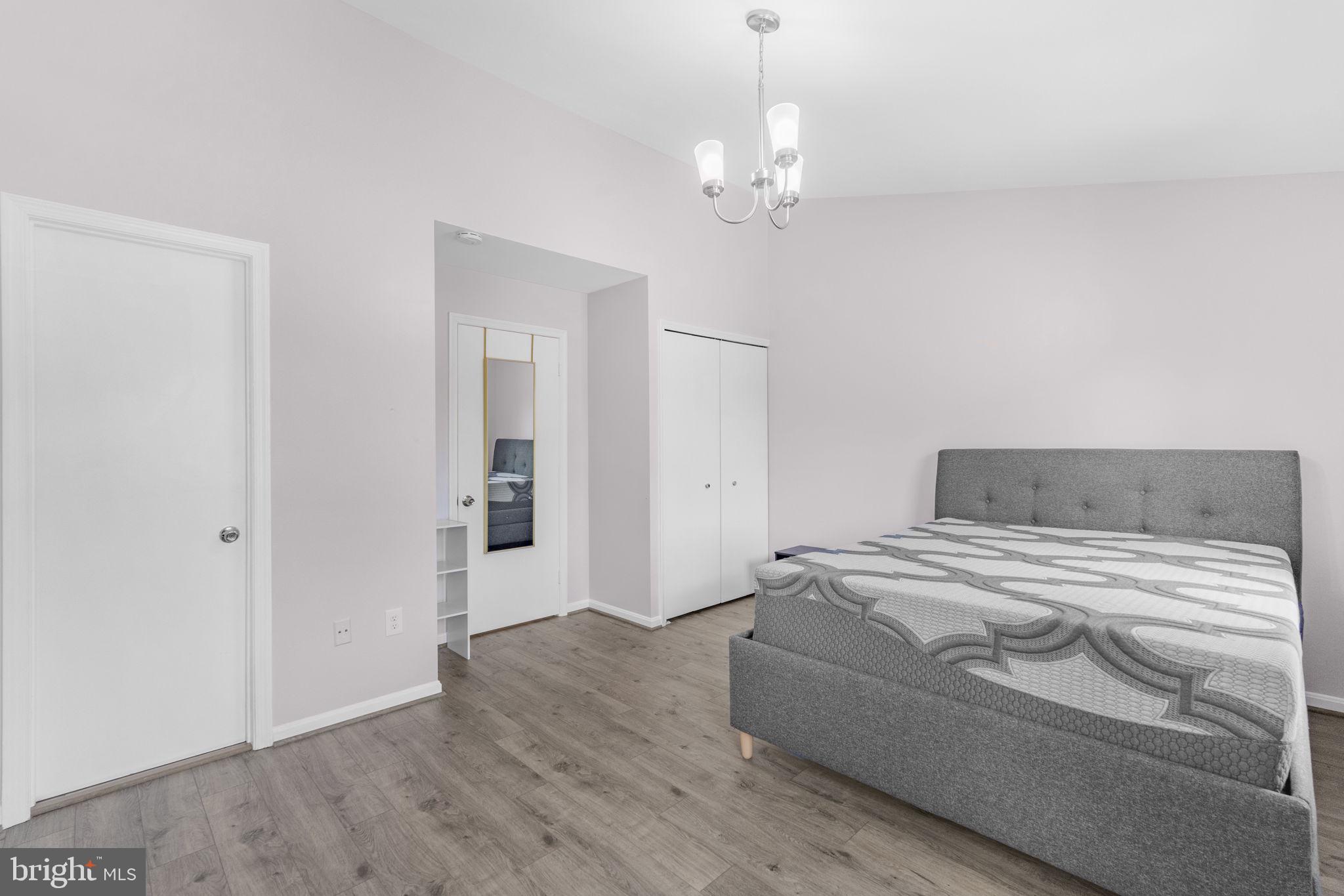 Real estate listing preview #24