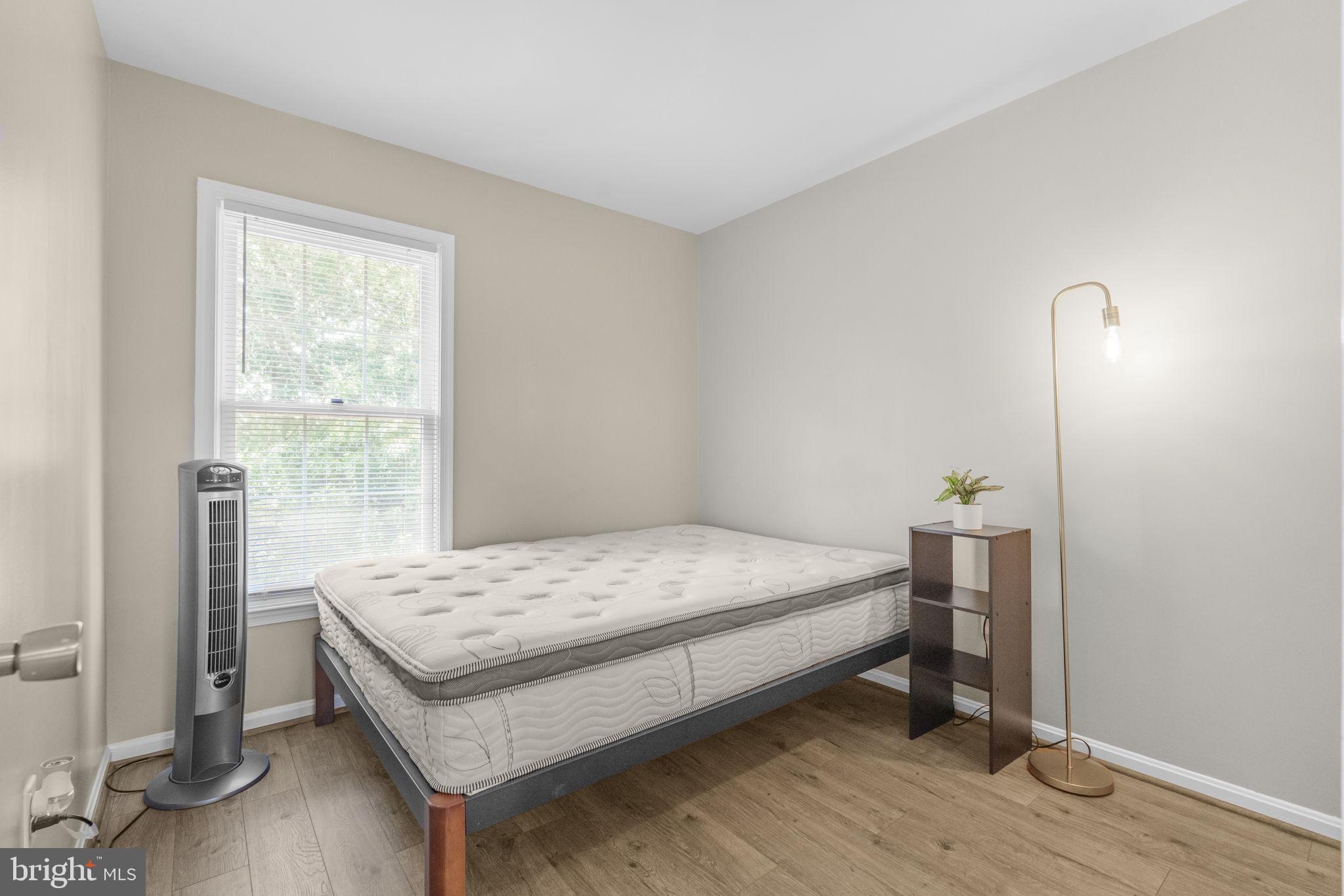 Real estate listing preview #18