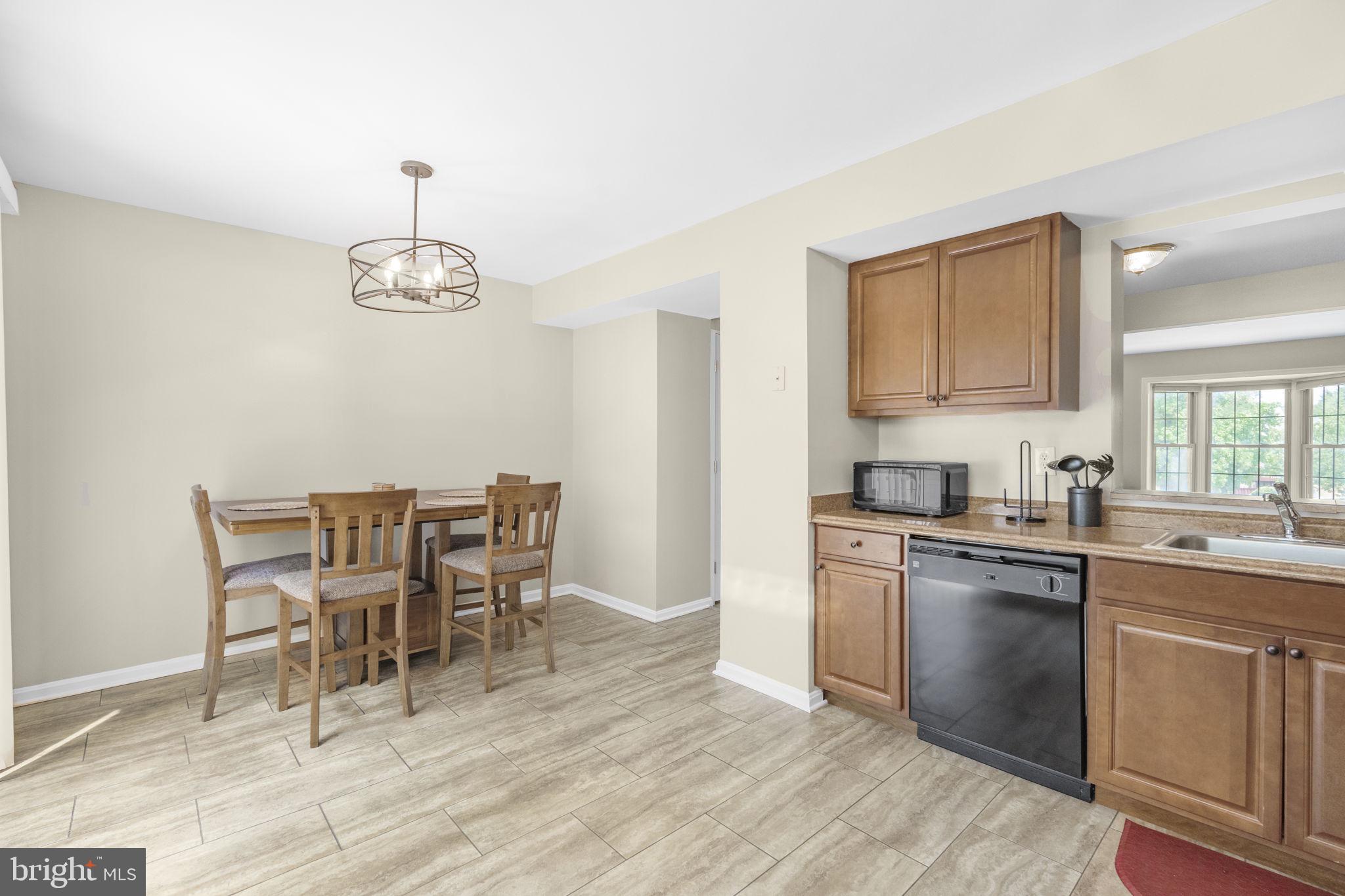 Real estate listing preview #11