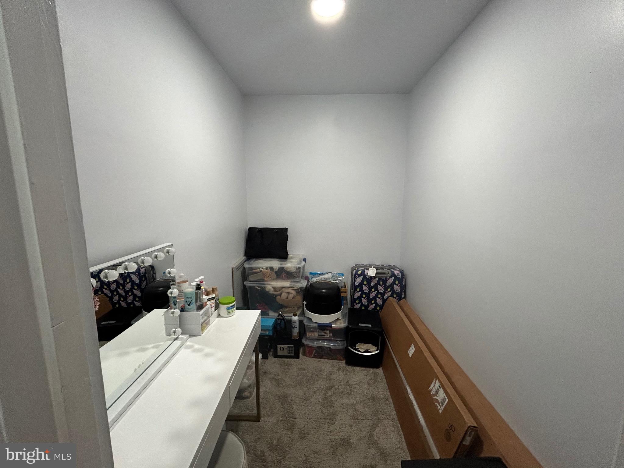 Real estate listing preview #12