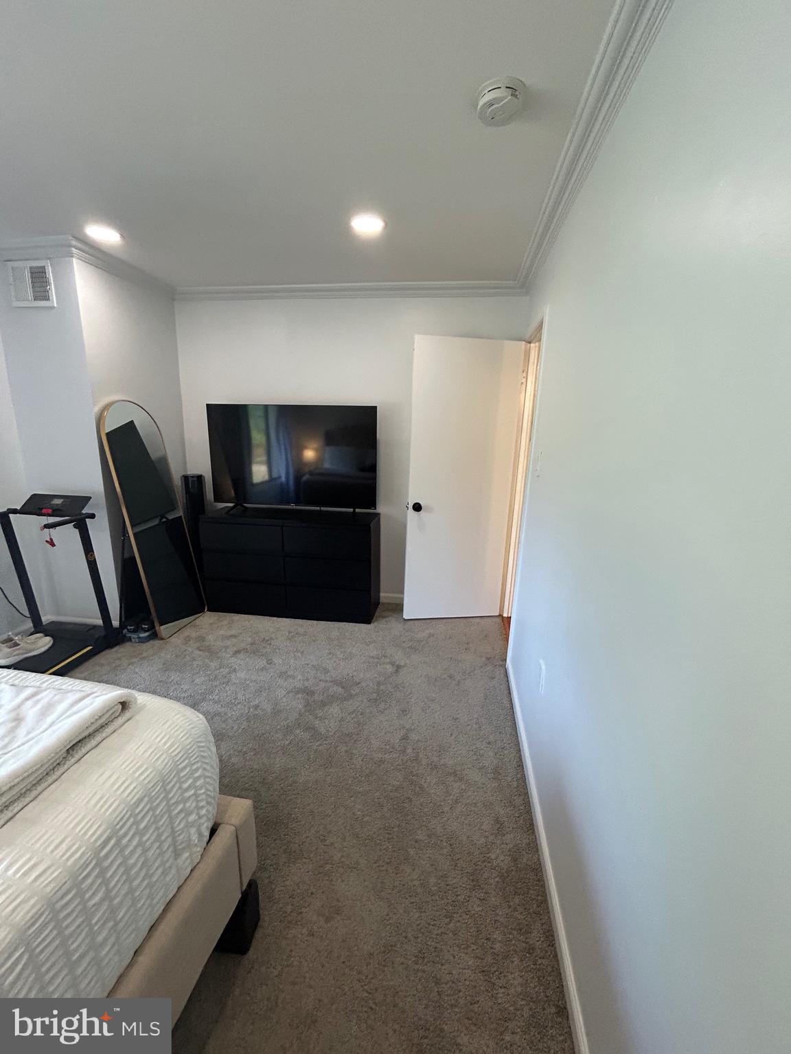 Real estate listing preview #10