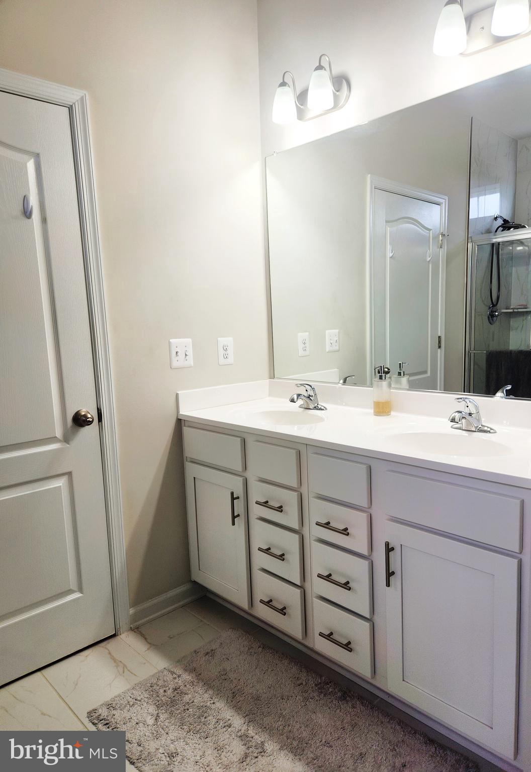 Real estate listing preview #18