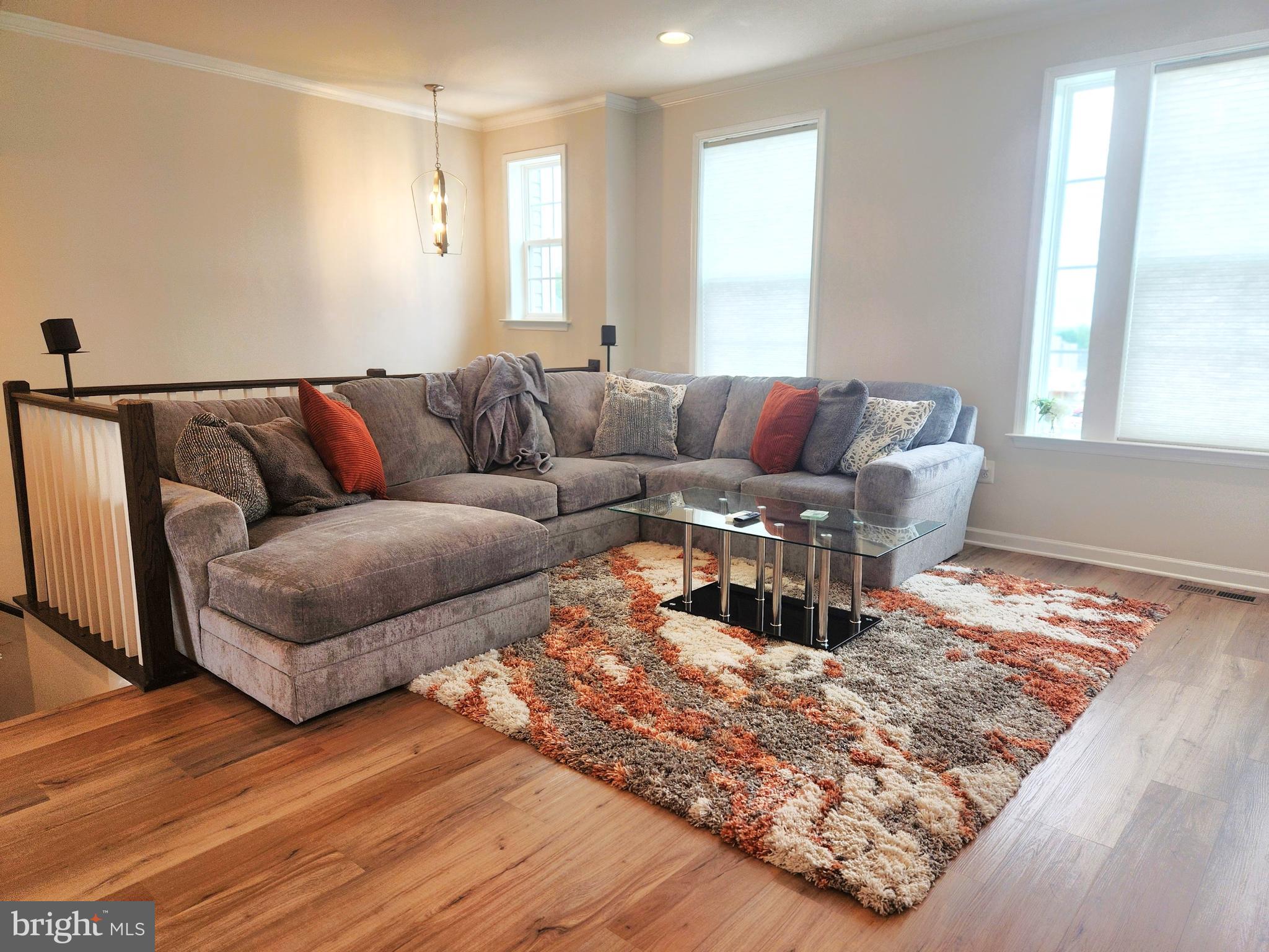 Real estate listing preview #3