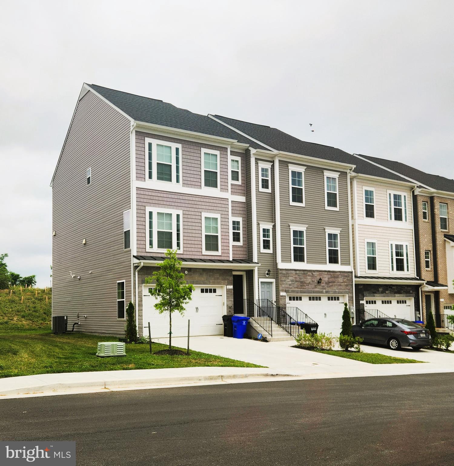 Real estate listing preview #1