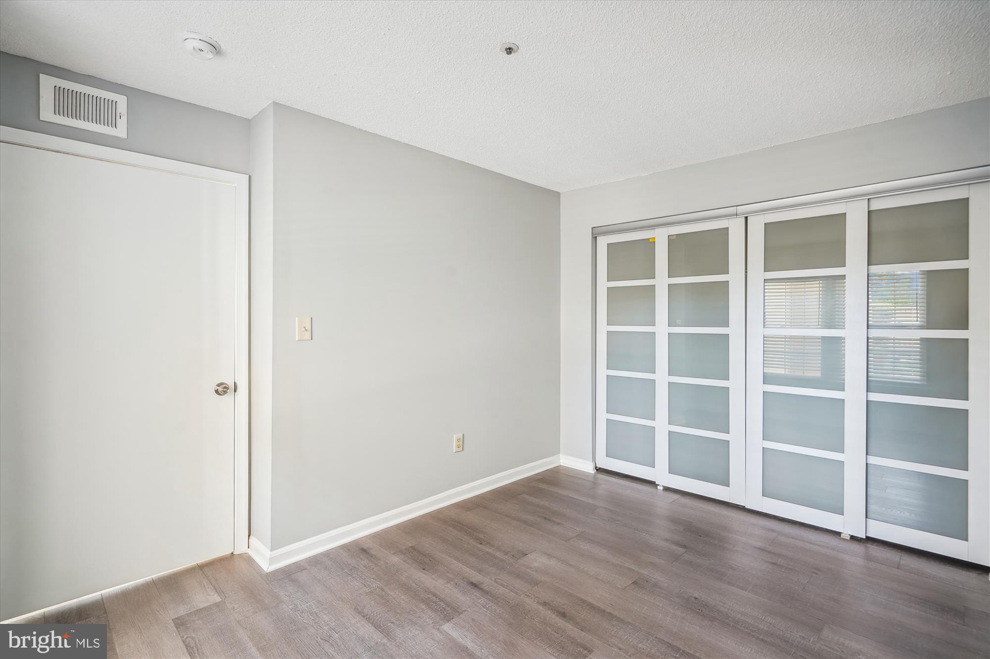 Real estate listing preview #25