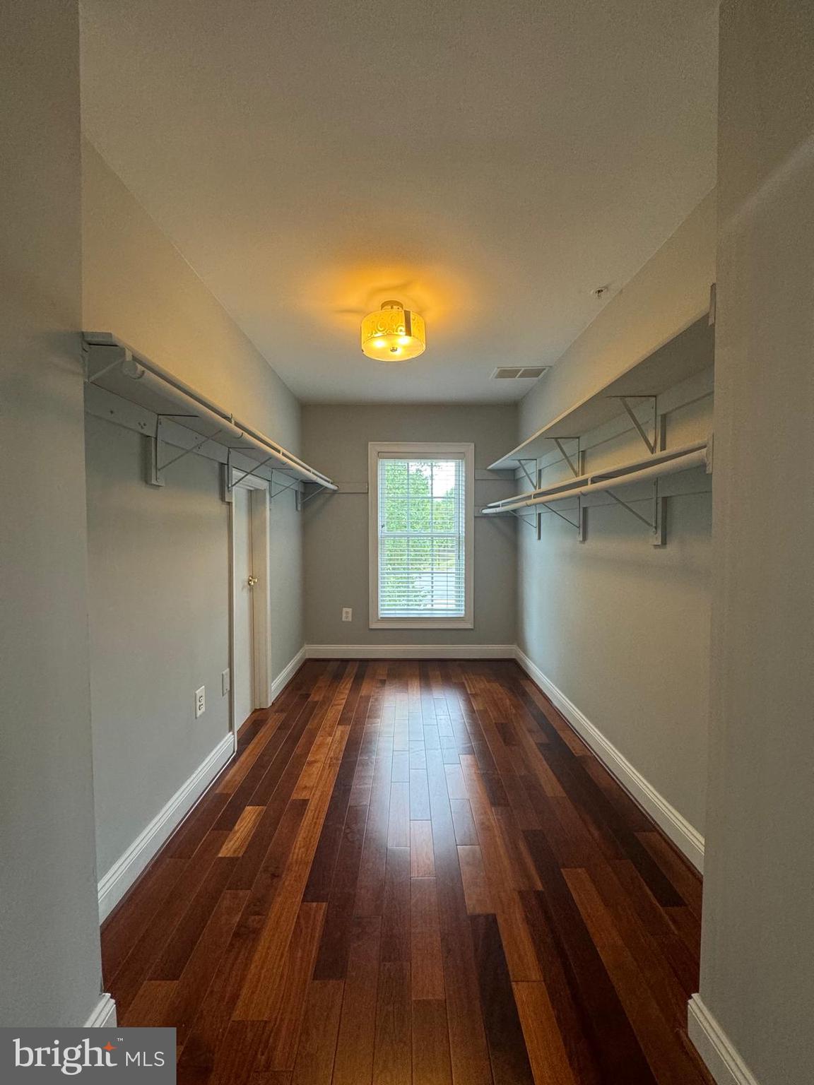 Real estate listing preview #15