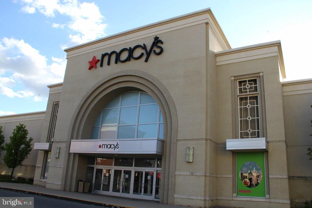 Real estate listing preview #18