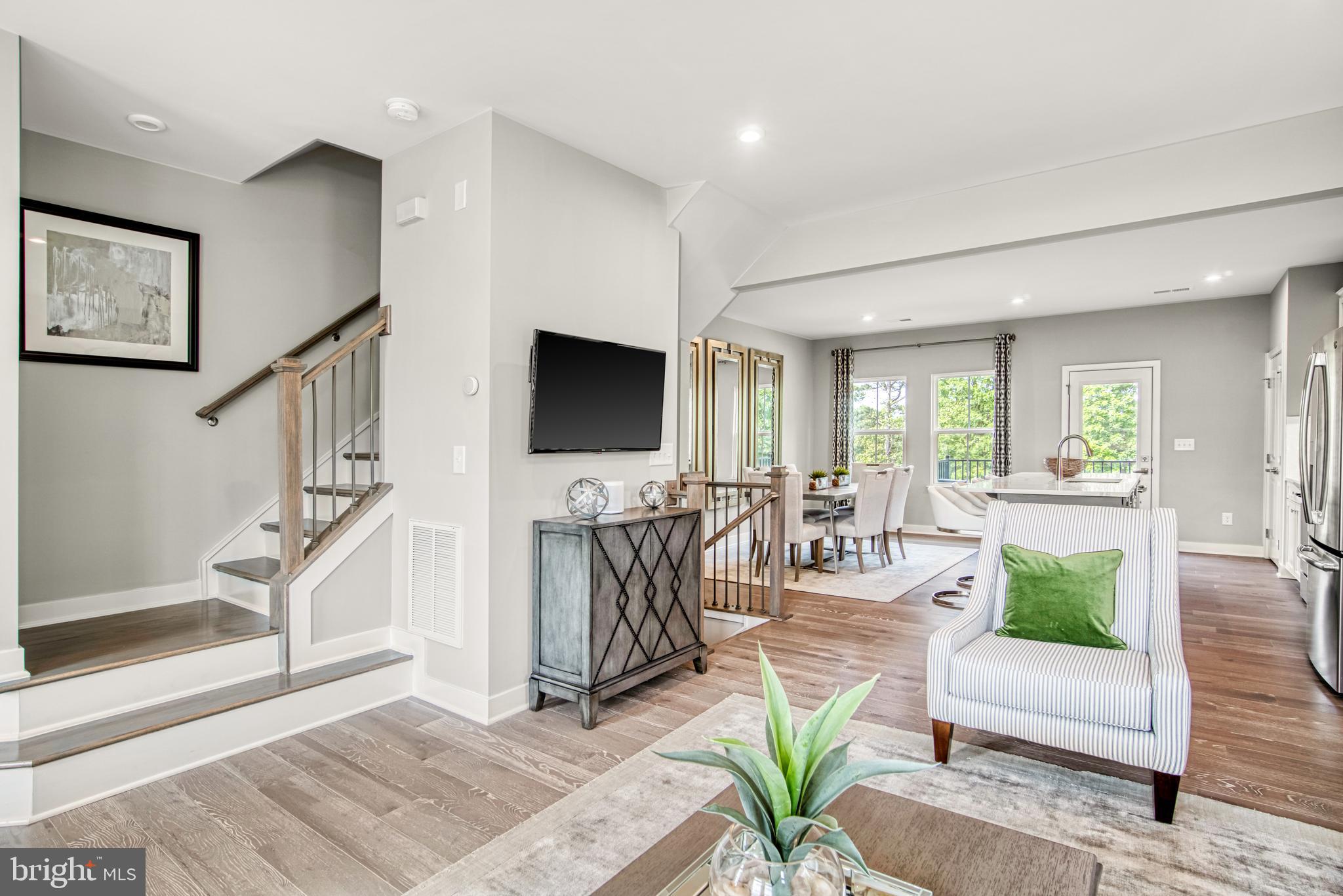 Real estate listing preview #9