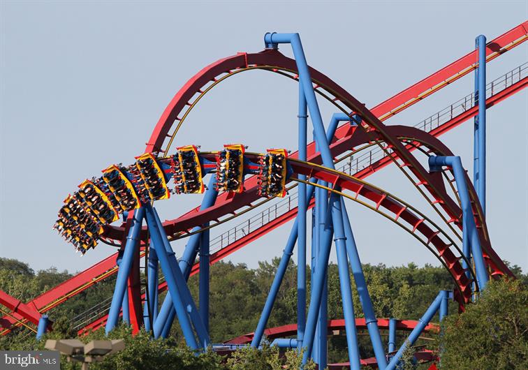 Real estate listing preview #24