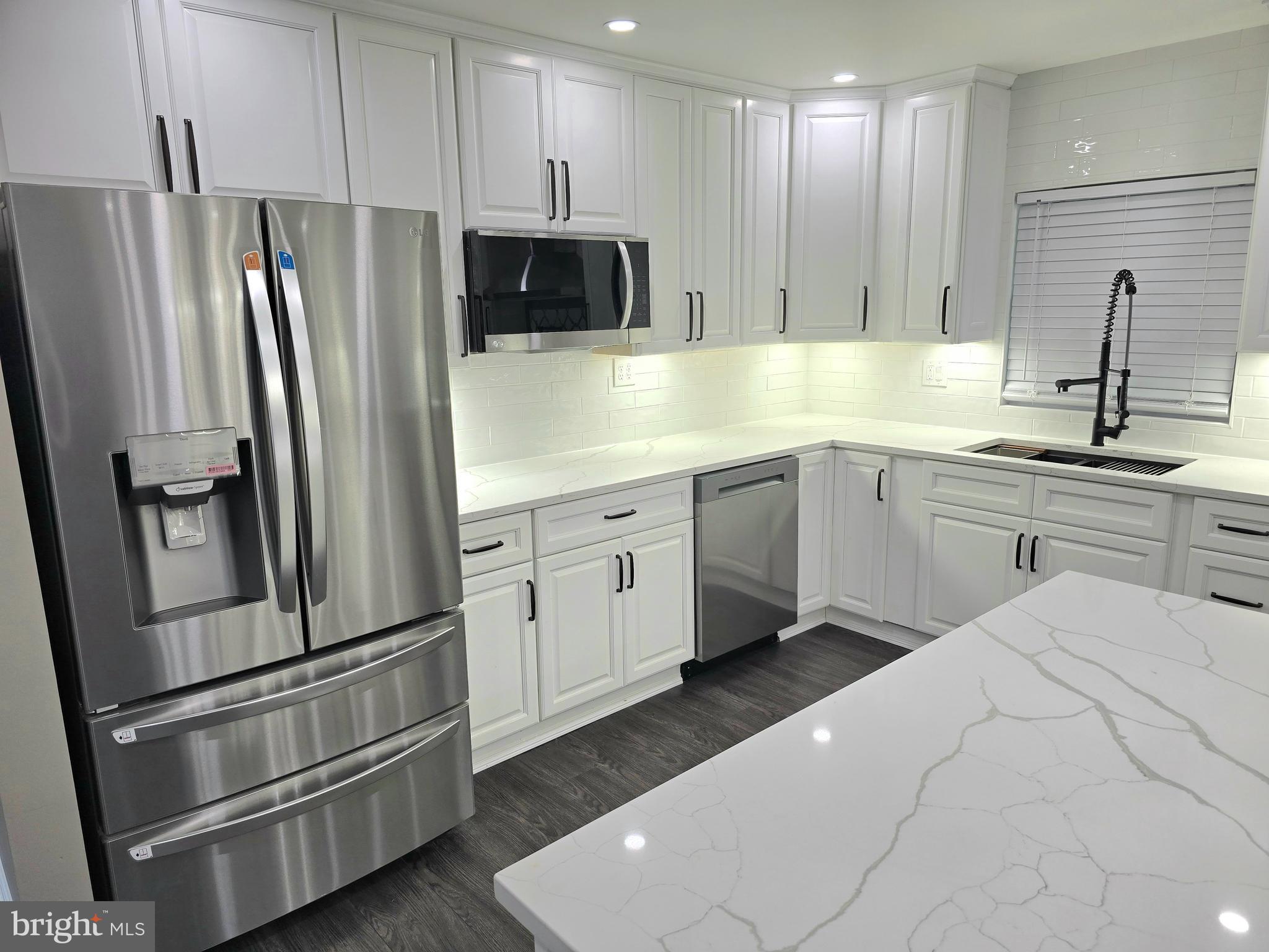 Real estate listing preview #19