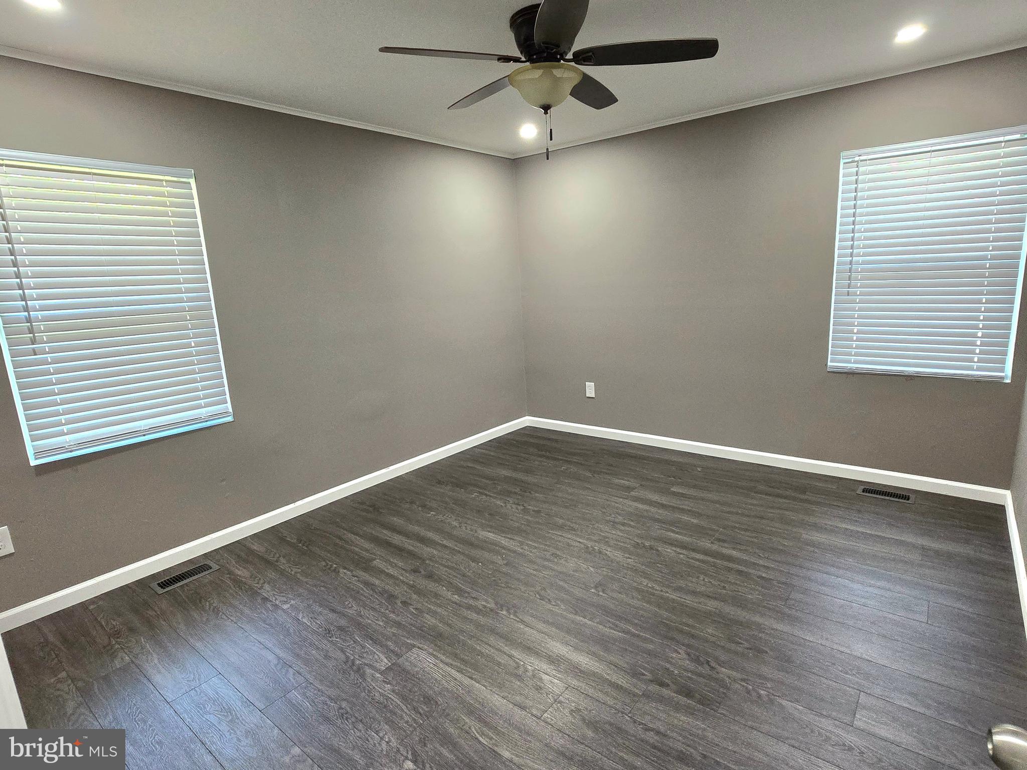 Real estate listing preview #29