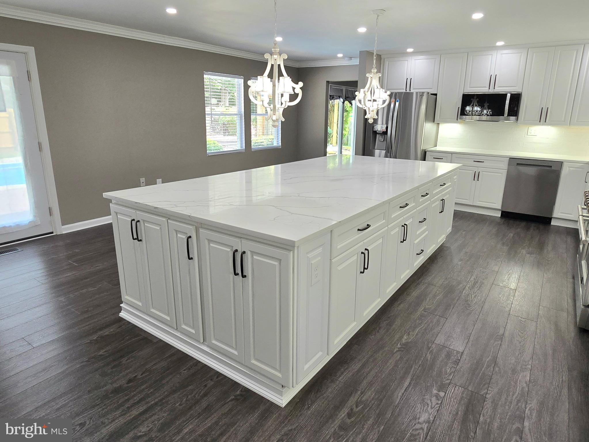 Real estate listing preview #17