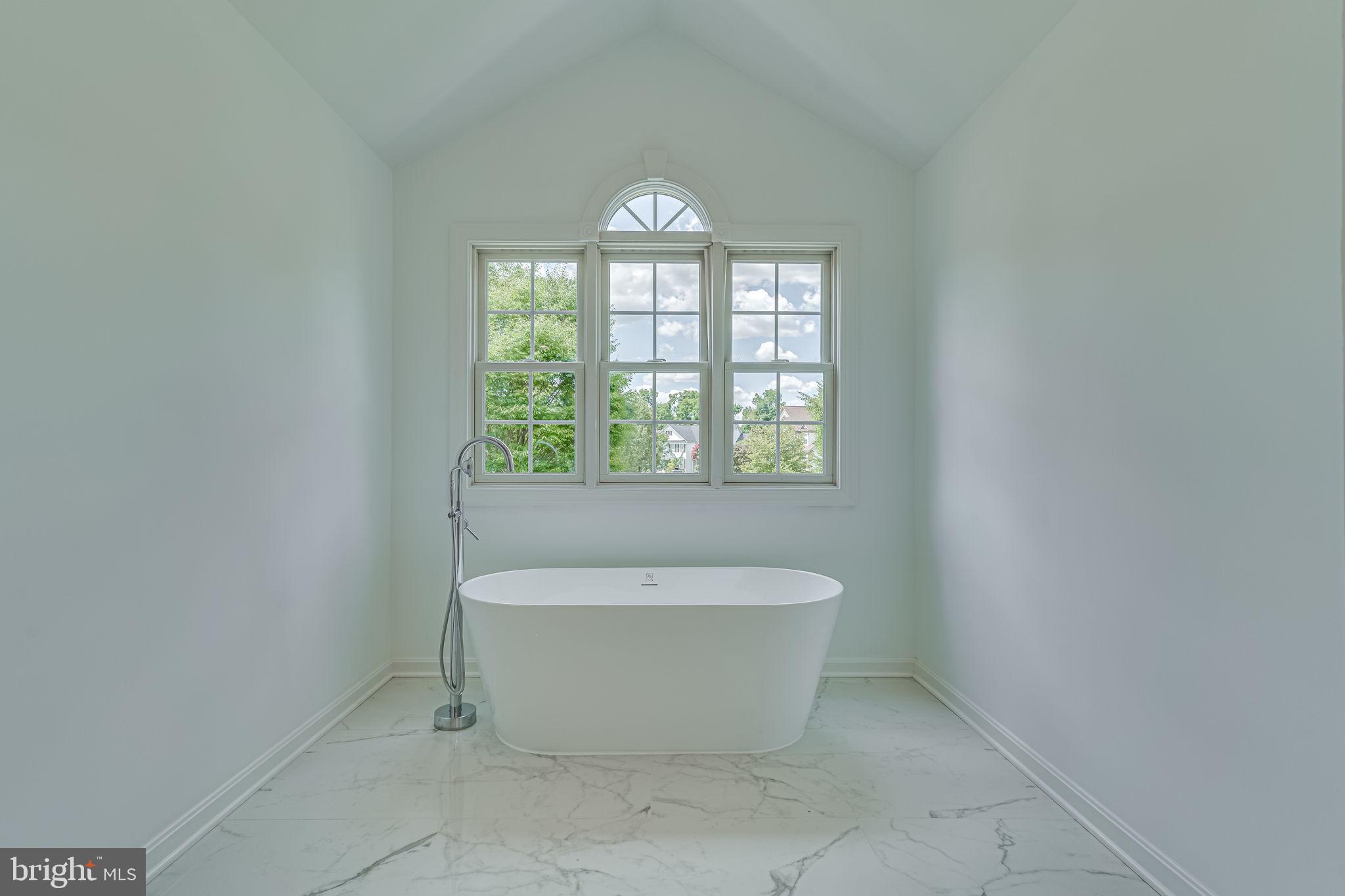 Real estate listing preview #31