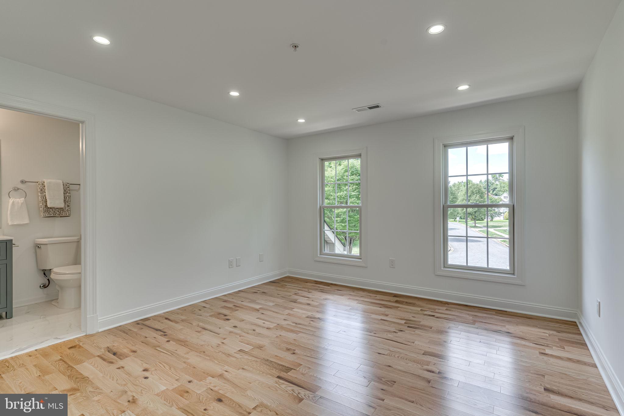 Real estate listing preview #33