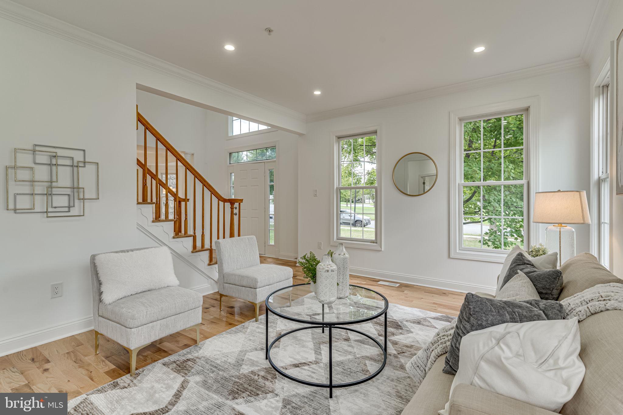 Real estate listing preview #14