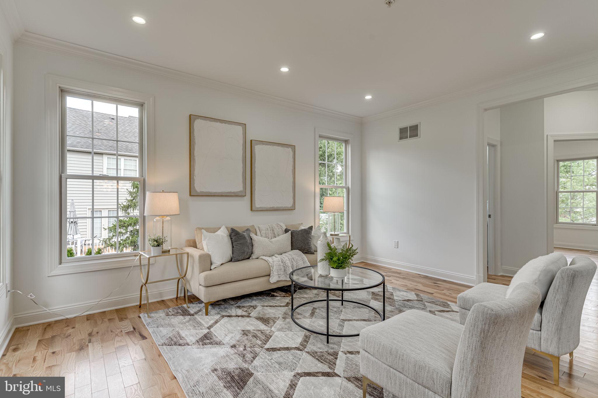 Real estate listing preview #15