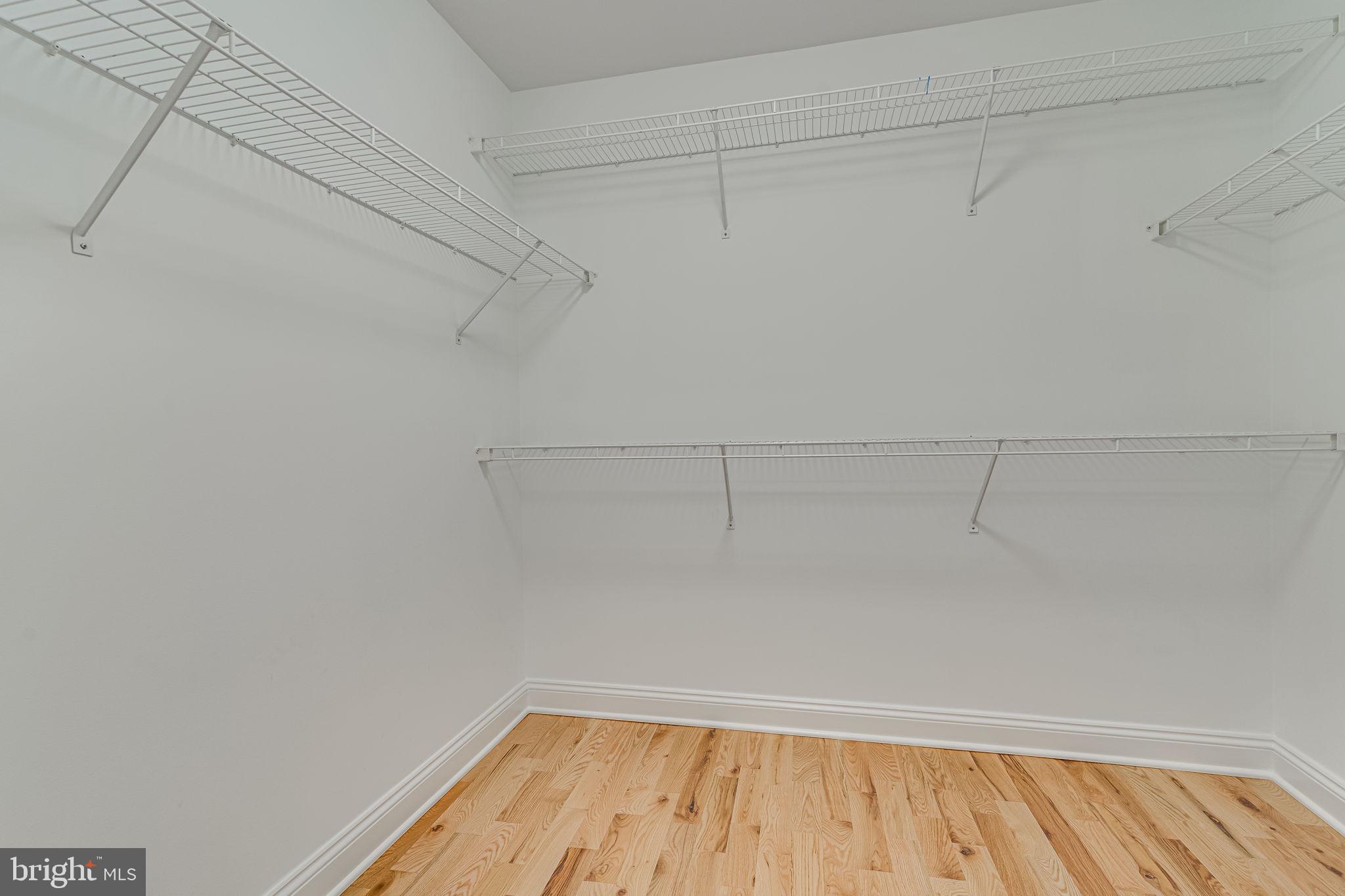 Real estate listing preview #32