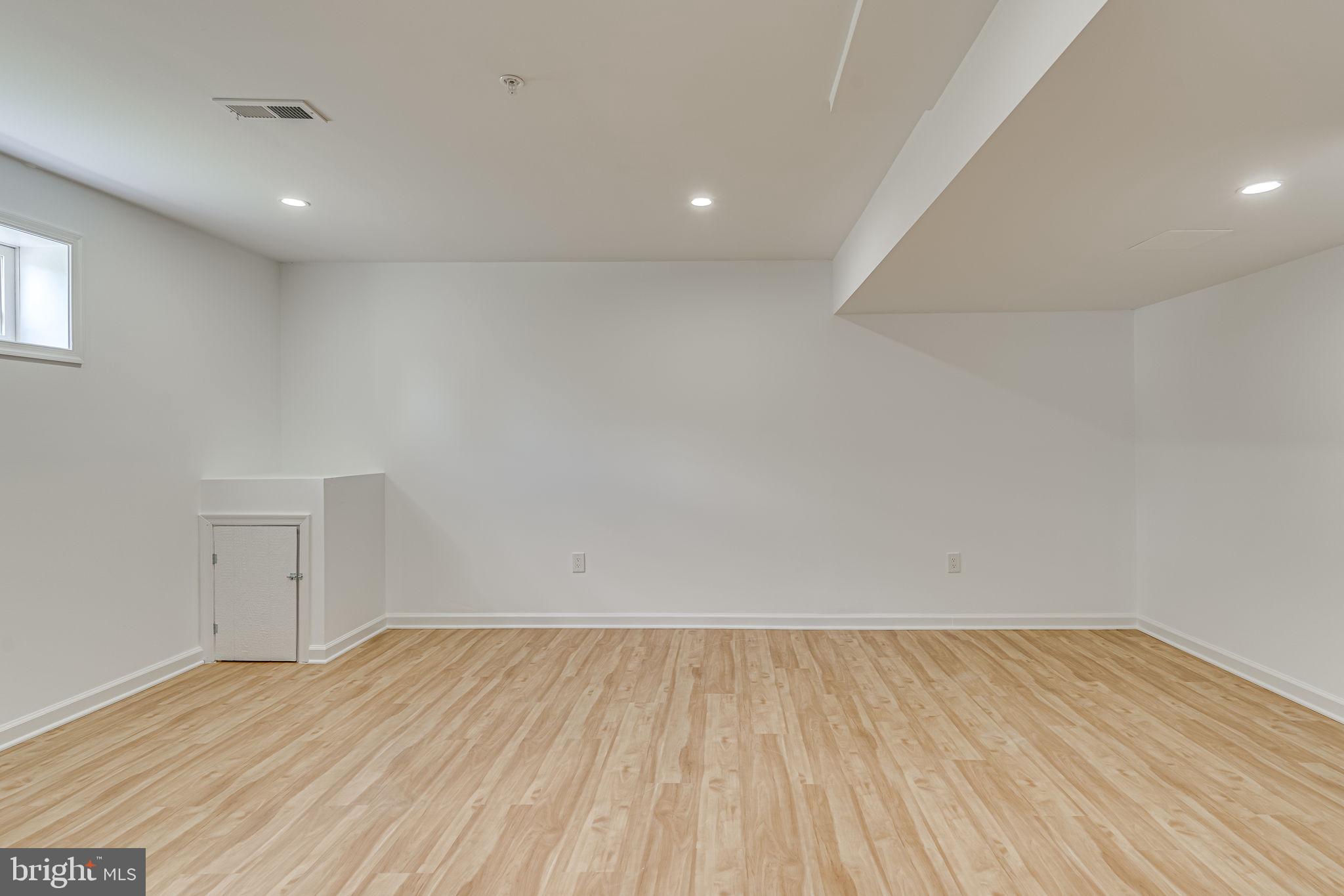 Real estate listing preview #49