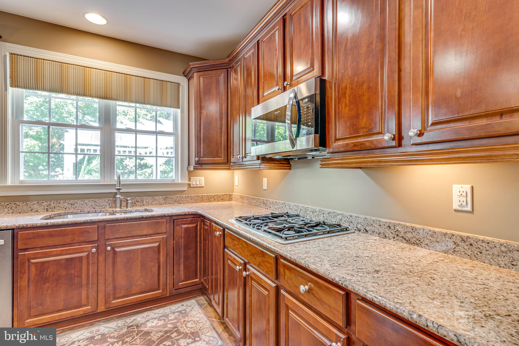 Real estate listing preview #16