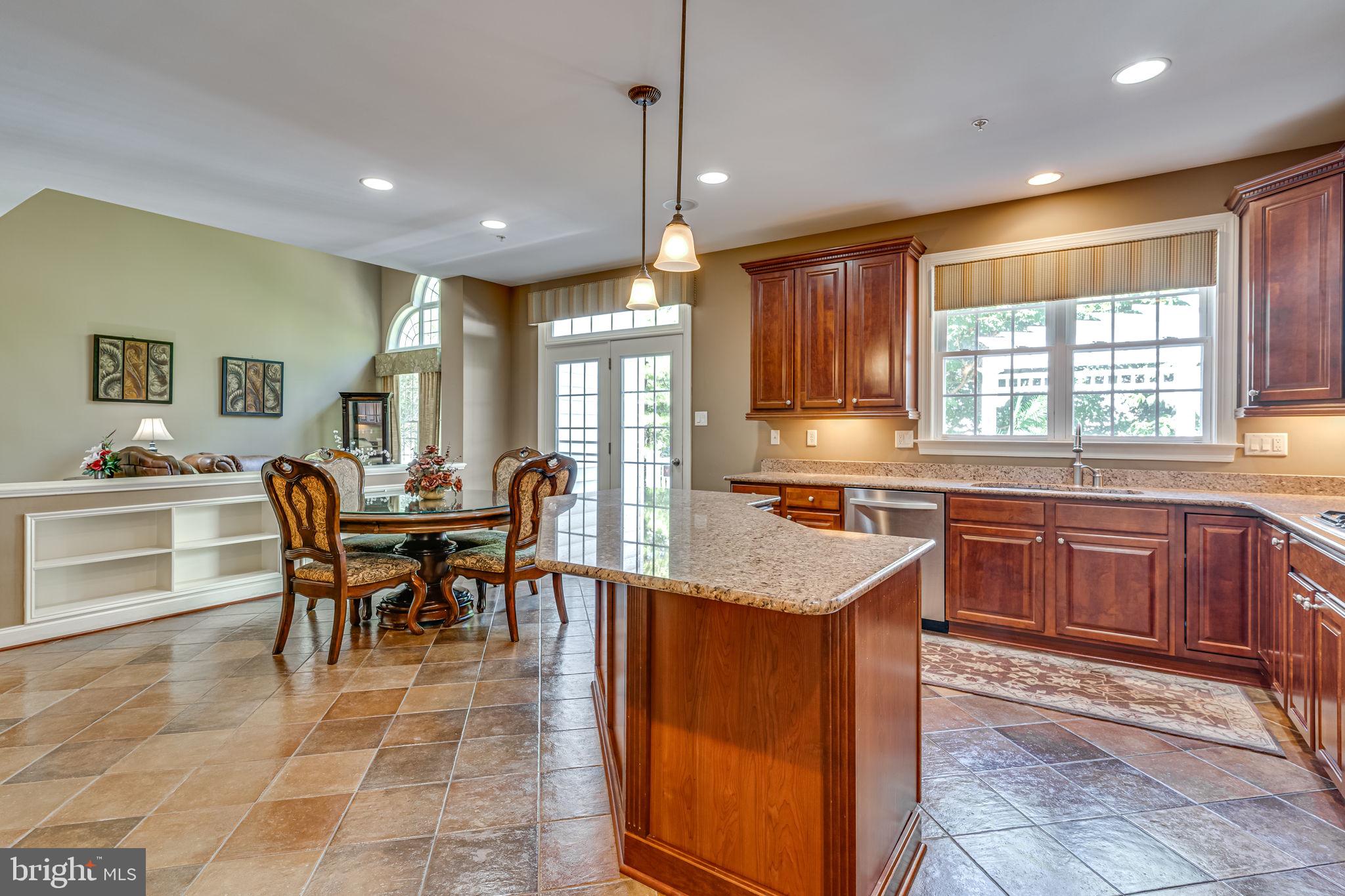 Real estate listing preview #13