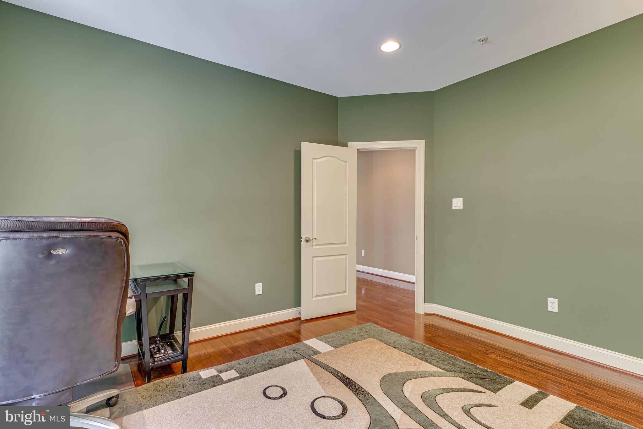 Real estate listing preview #40