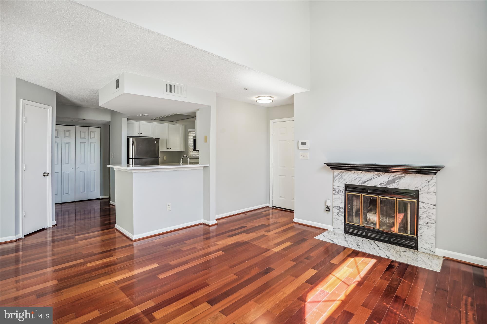 Real estate listing preview #9