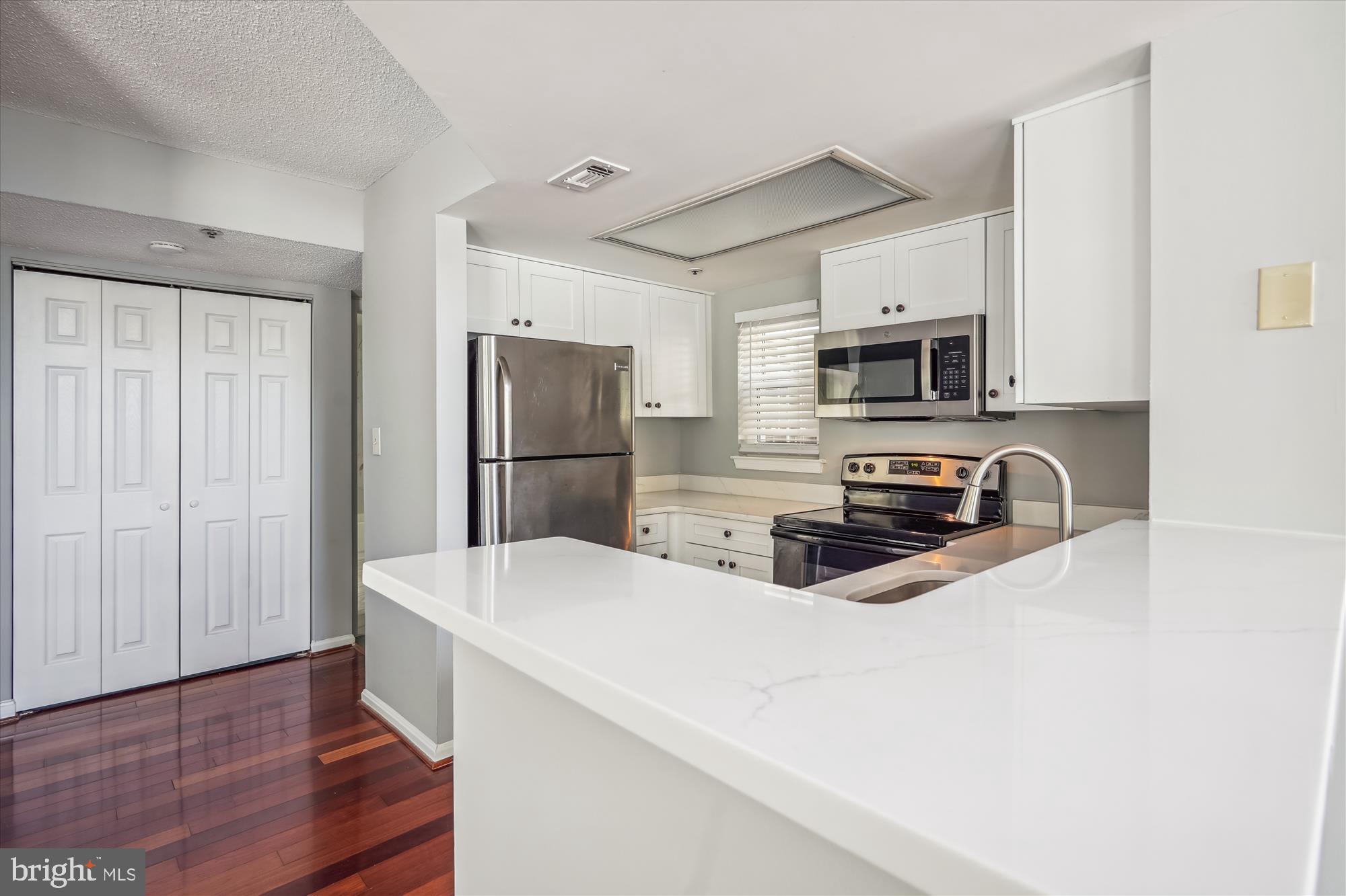 Real estate listing preview #21