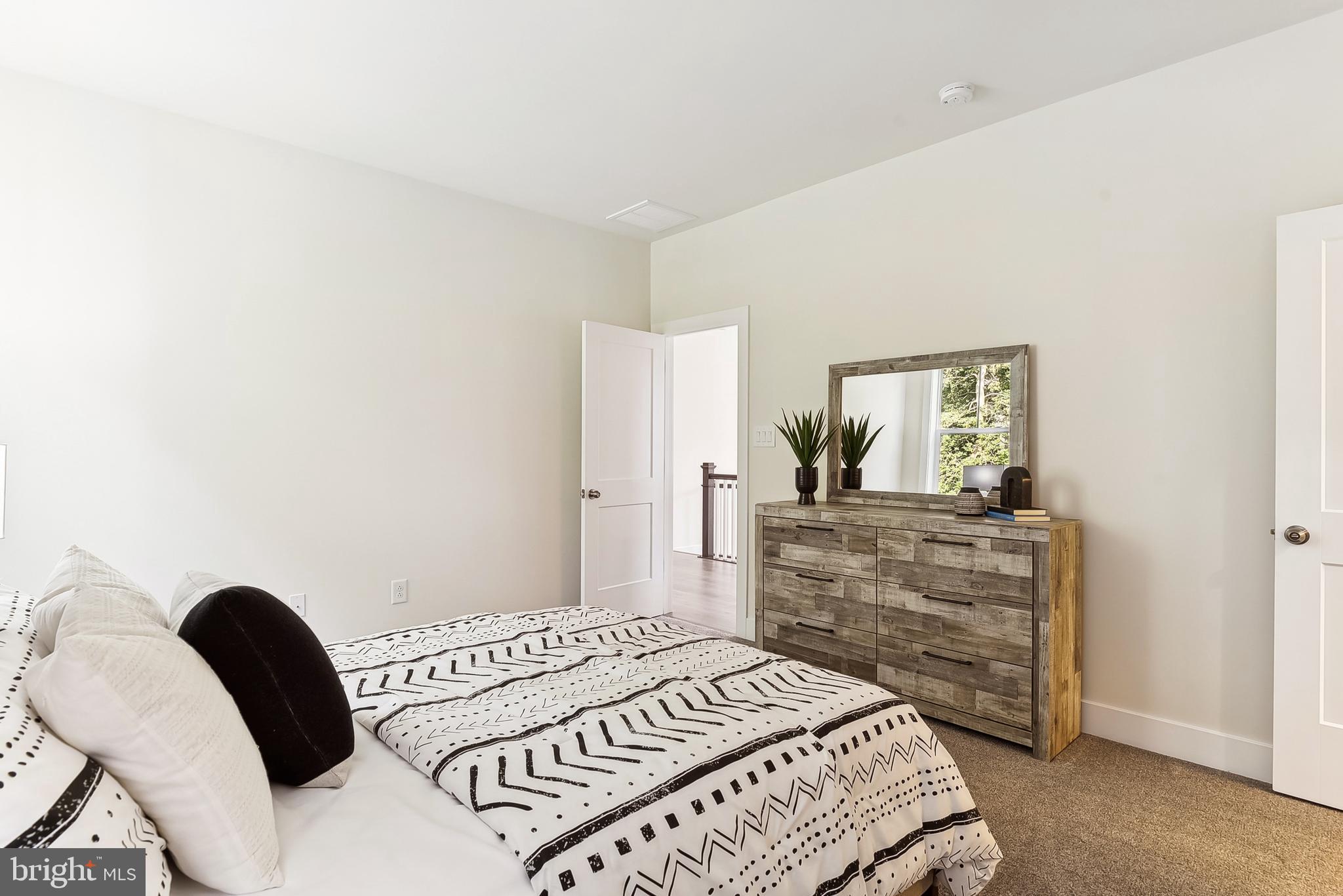 Real estate listing preview #26