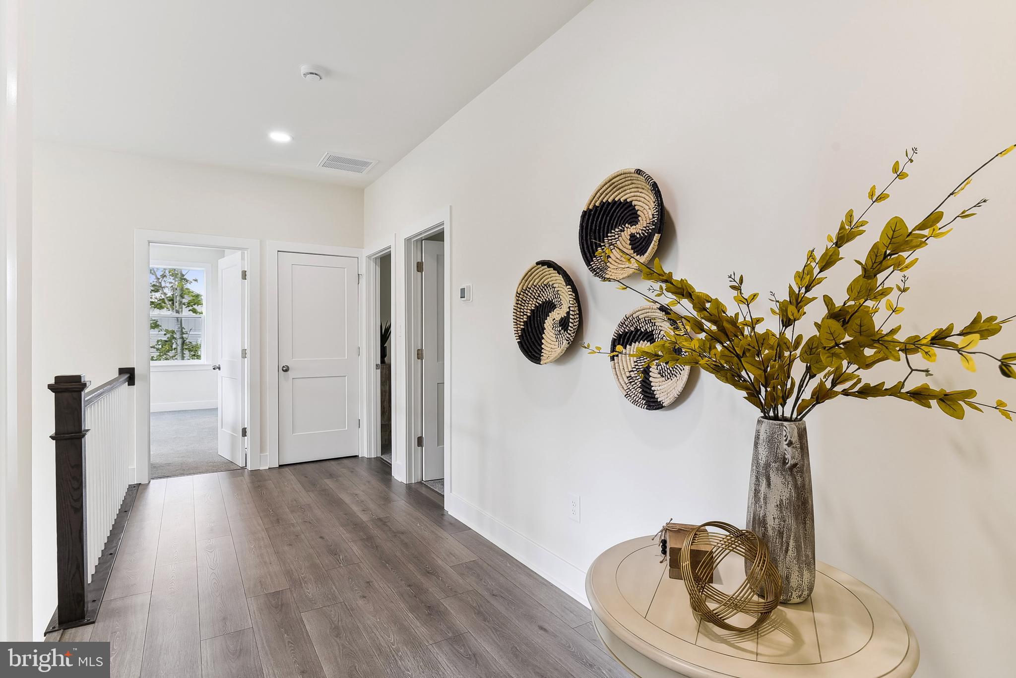 Real estate listing preview #32