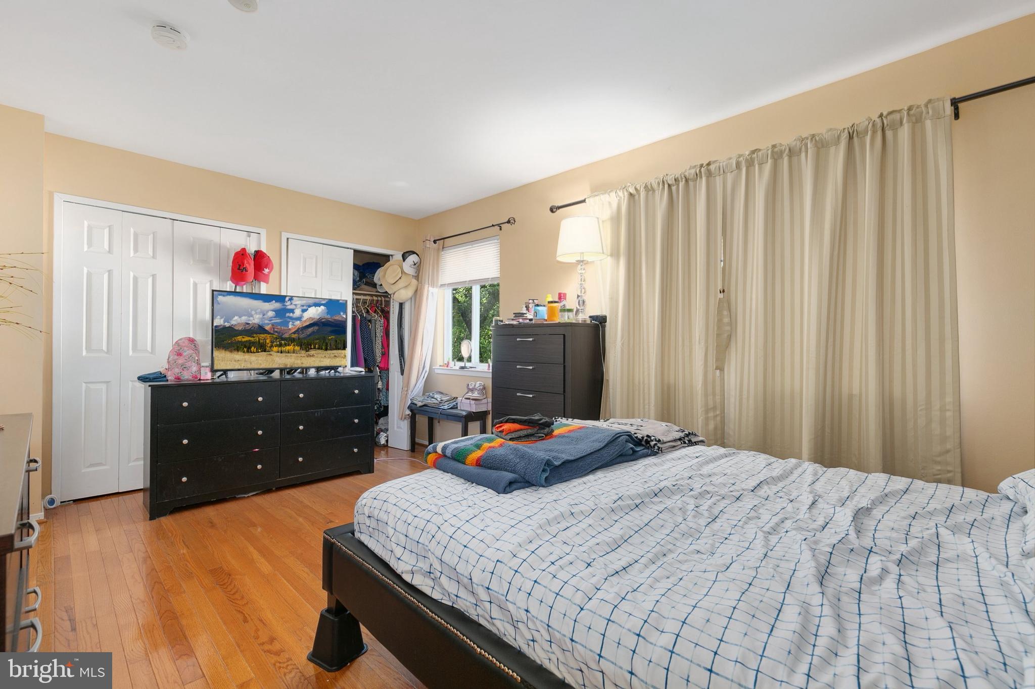 Real estate listing preview #17