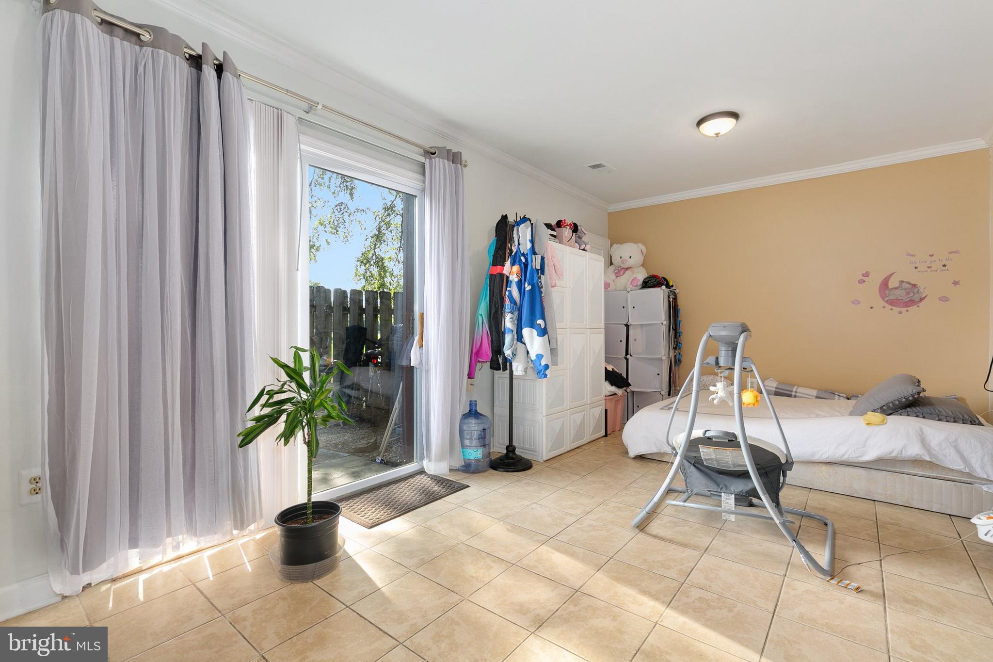 Real estate listing preview #18