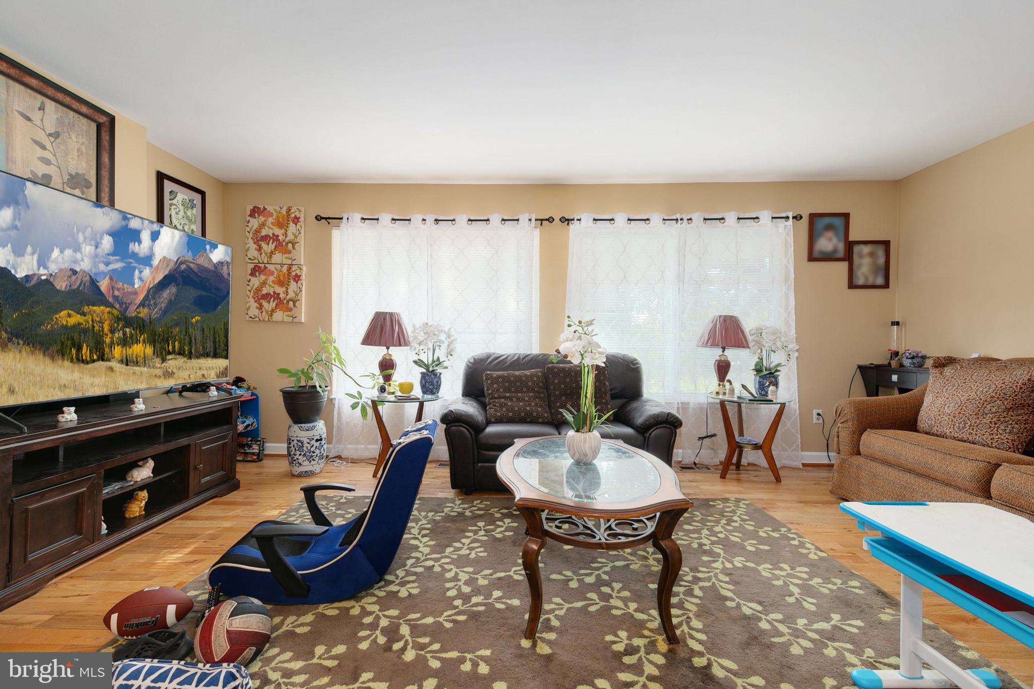 Real estate listing preview #9