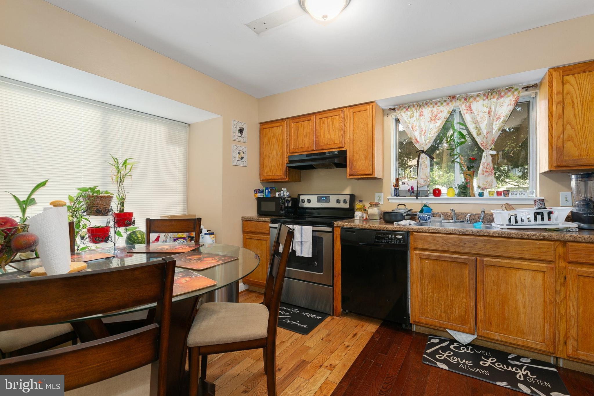 Real estate listing preview #10