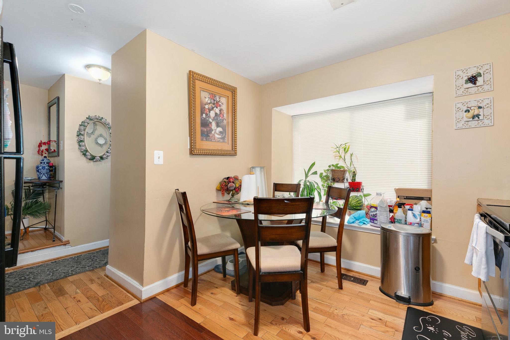 Real estate listing preview #11