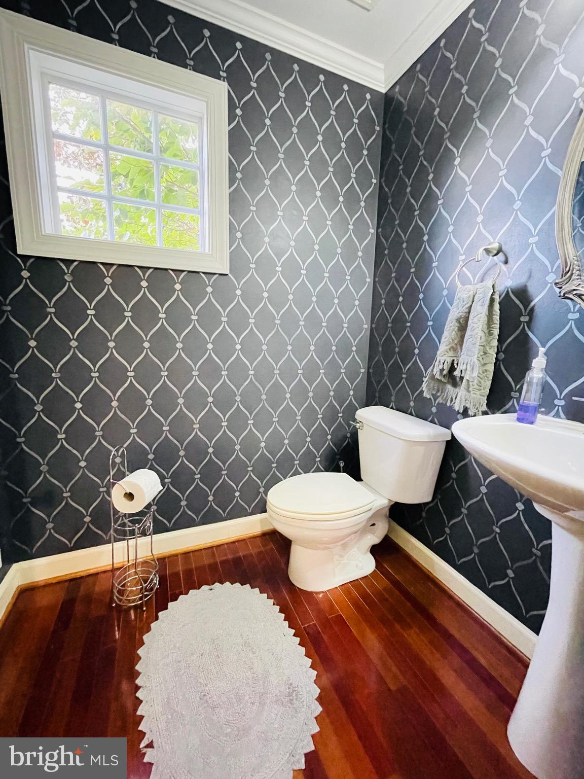 Real estate listing preview #6