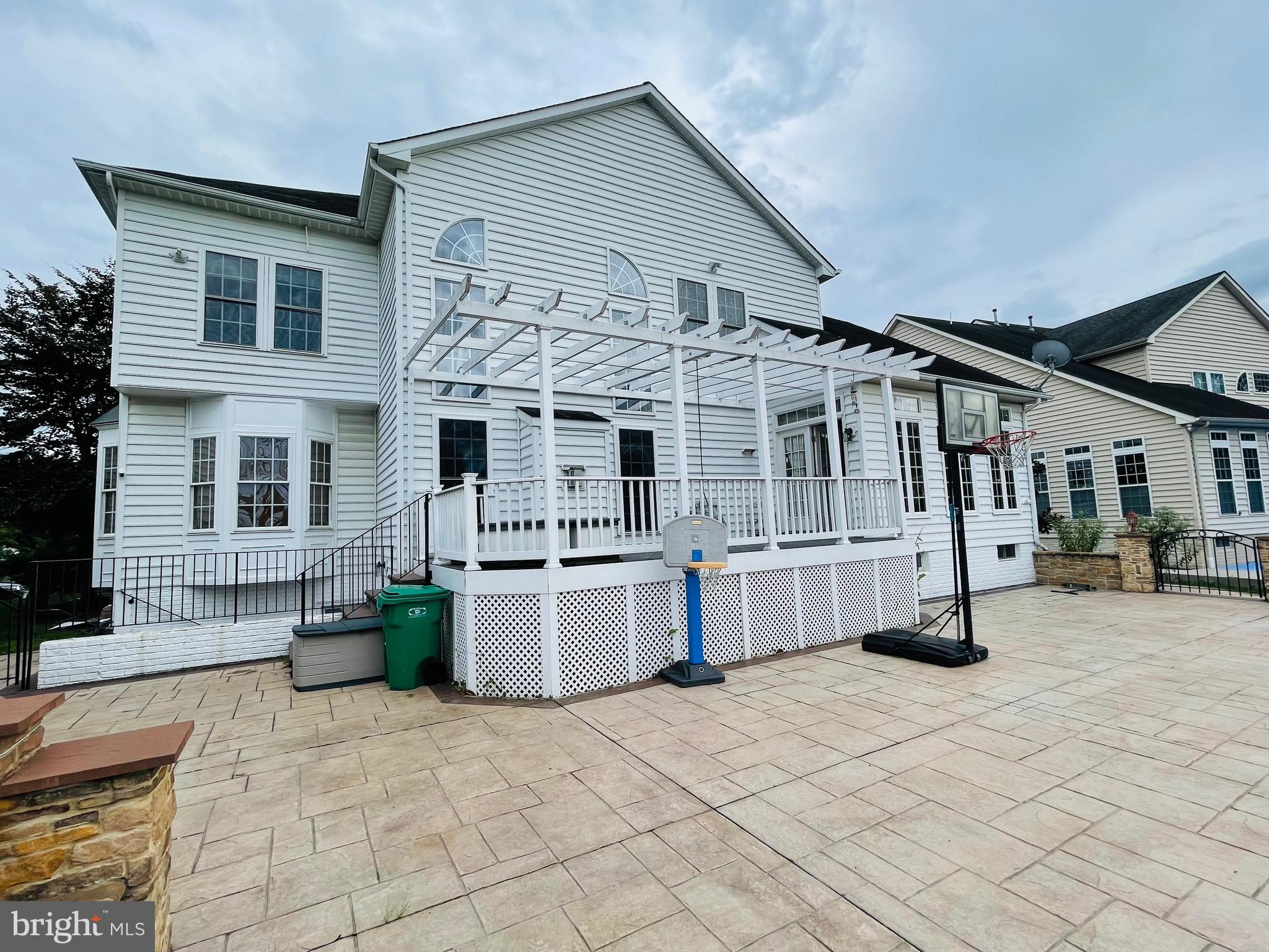 Real estate listing preview #59